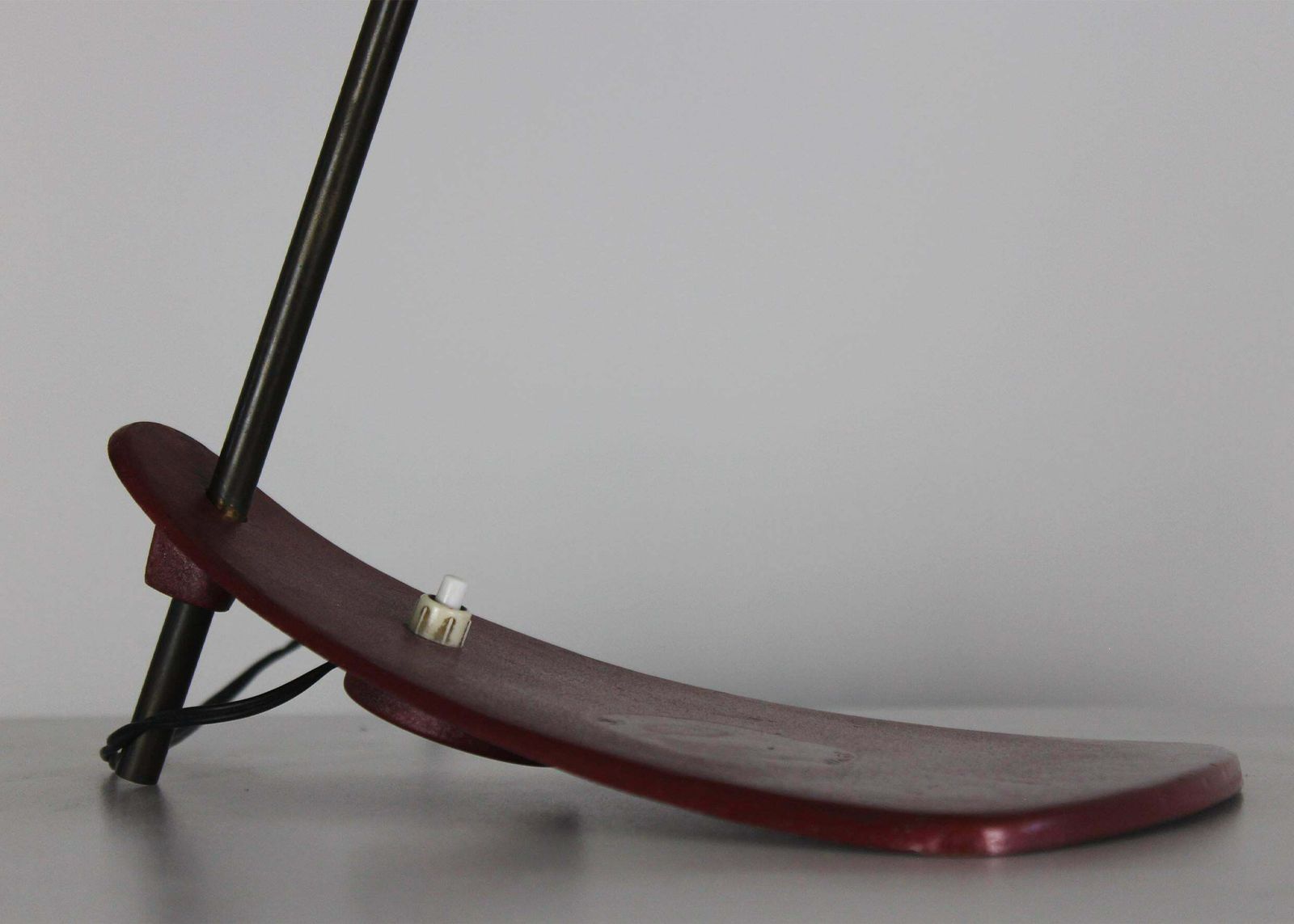 Mid Century Modern Table Lamp In Red Lacquered Metal Italian Manufacture 1950s photo vintage