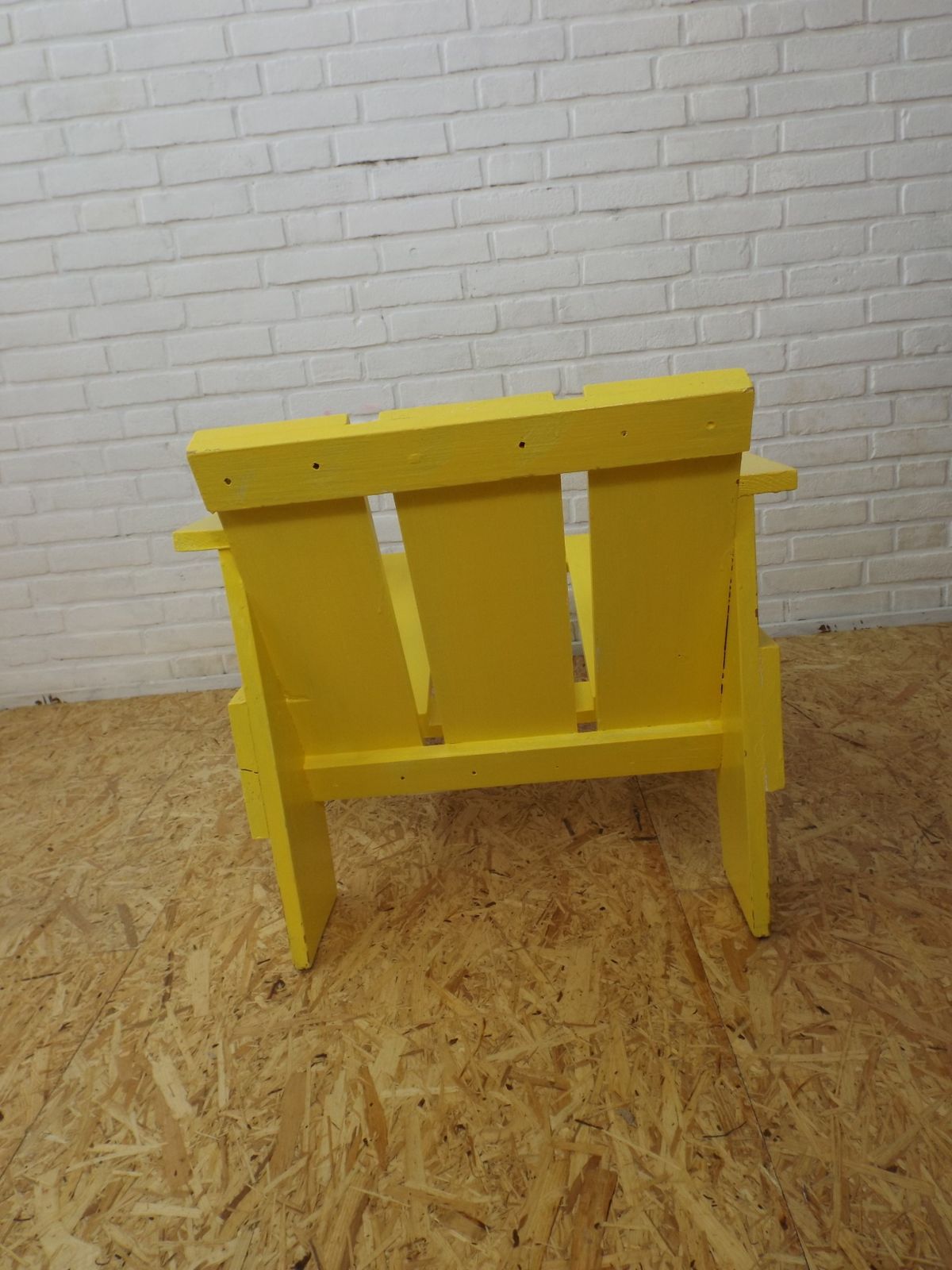 photo furniture Crate Chair, Modernist, By Gerrit Rietveld