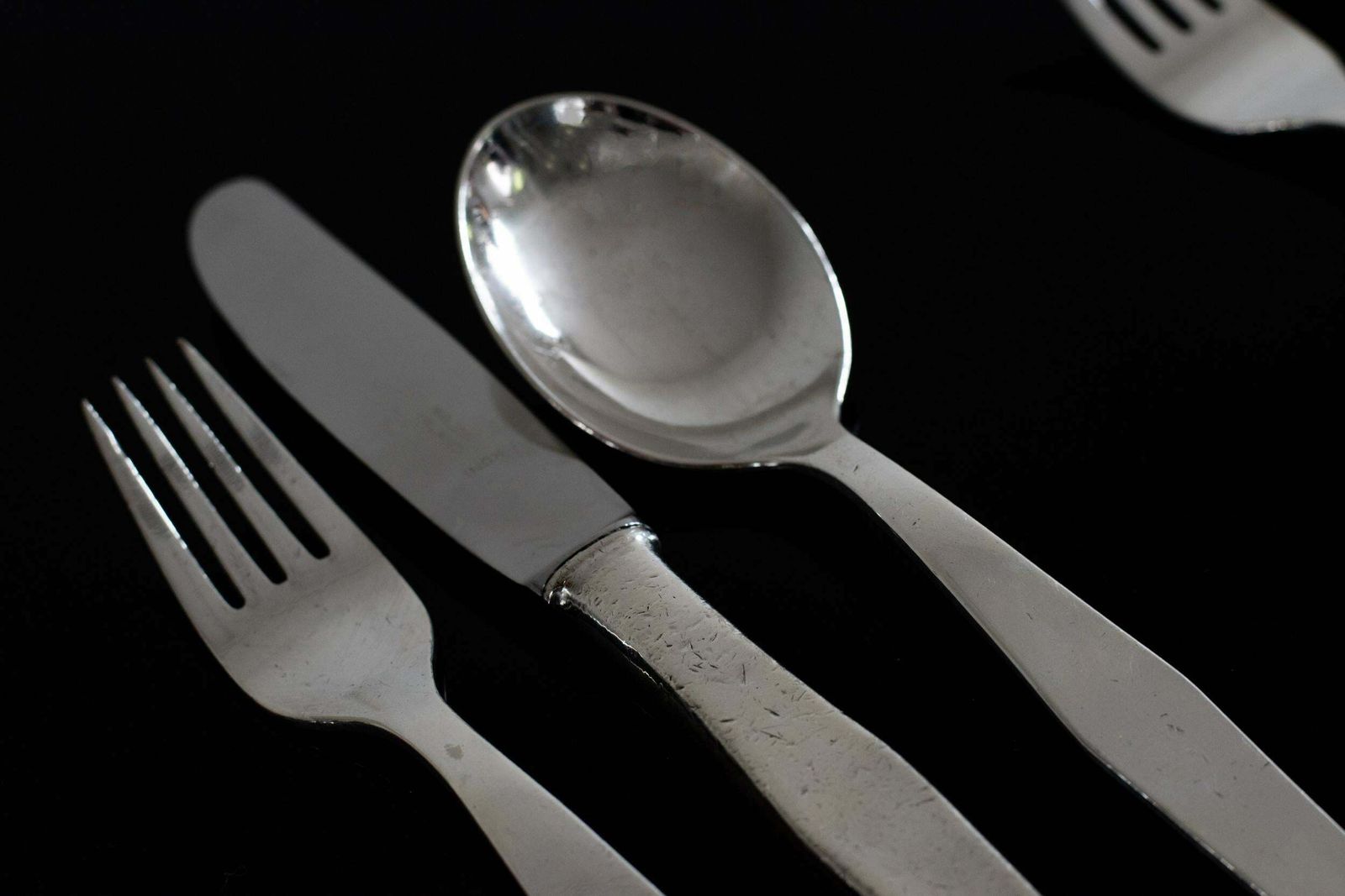 Gio Ponti Cutlery Set For Twelve In Nickel Silver By Krupp Italy 1950s photo vinterior