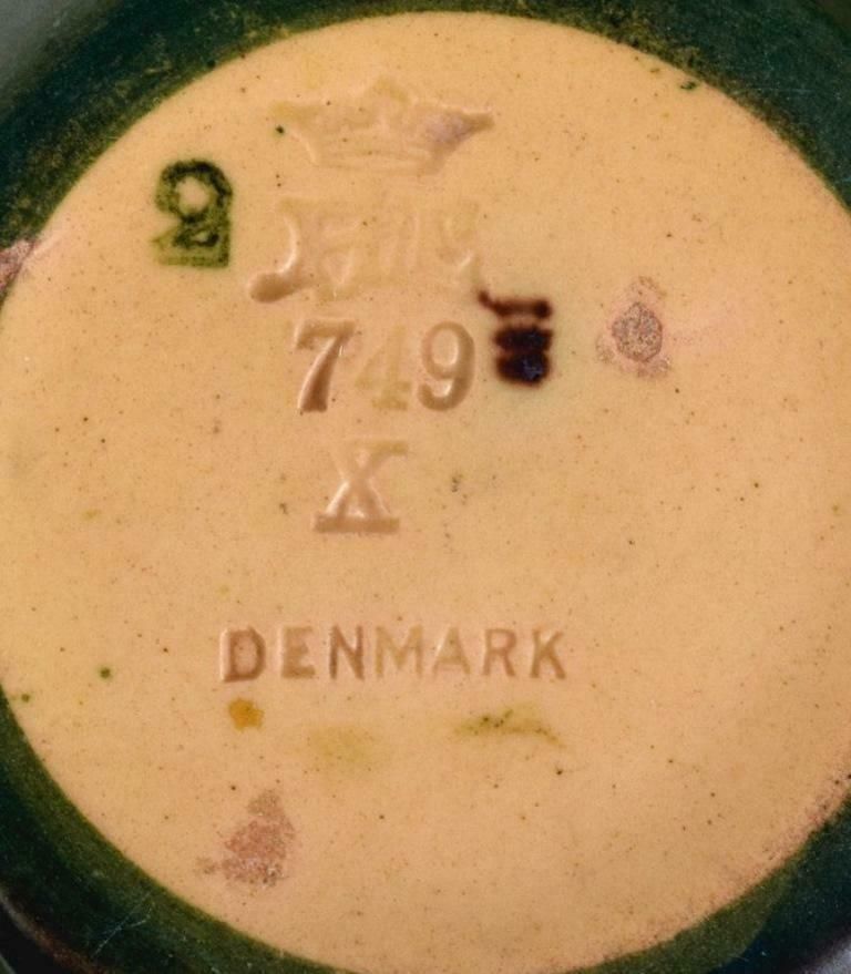 Ipsens Enke, Ceramic Vase And A Ceramic Dish. Malibu And Elephant Motif. photo buy