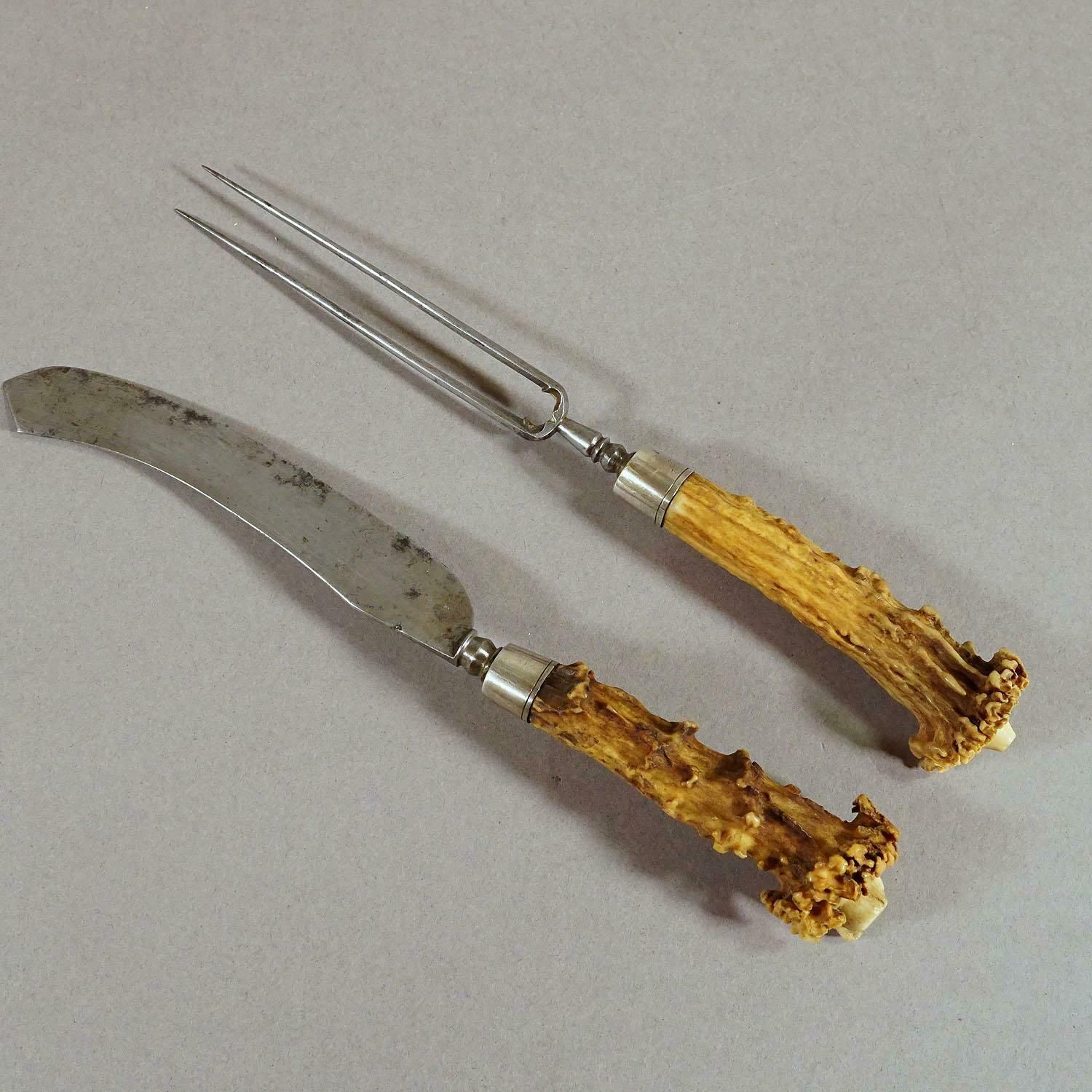 Antique Set Of Rustic Carter Cutlery With Carved Horn Handles 18th photo for sale