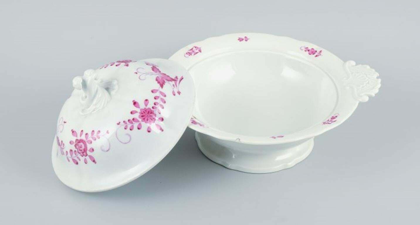 Meissen, Germany, Pink Indian, Round Tureen With Lid. 19th Century. photo for sale