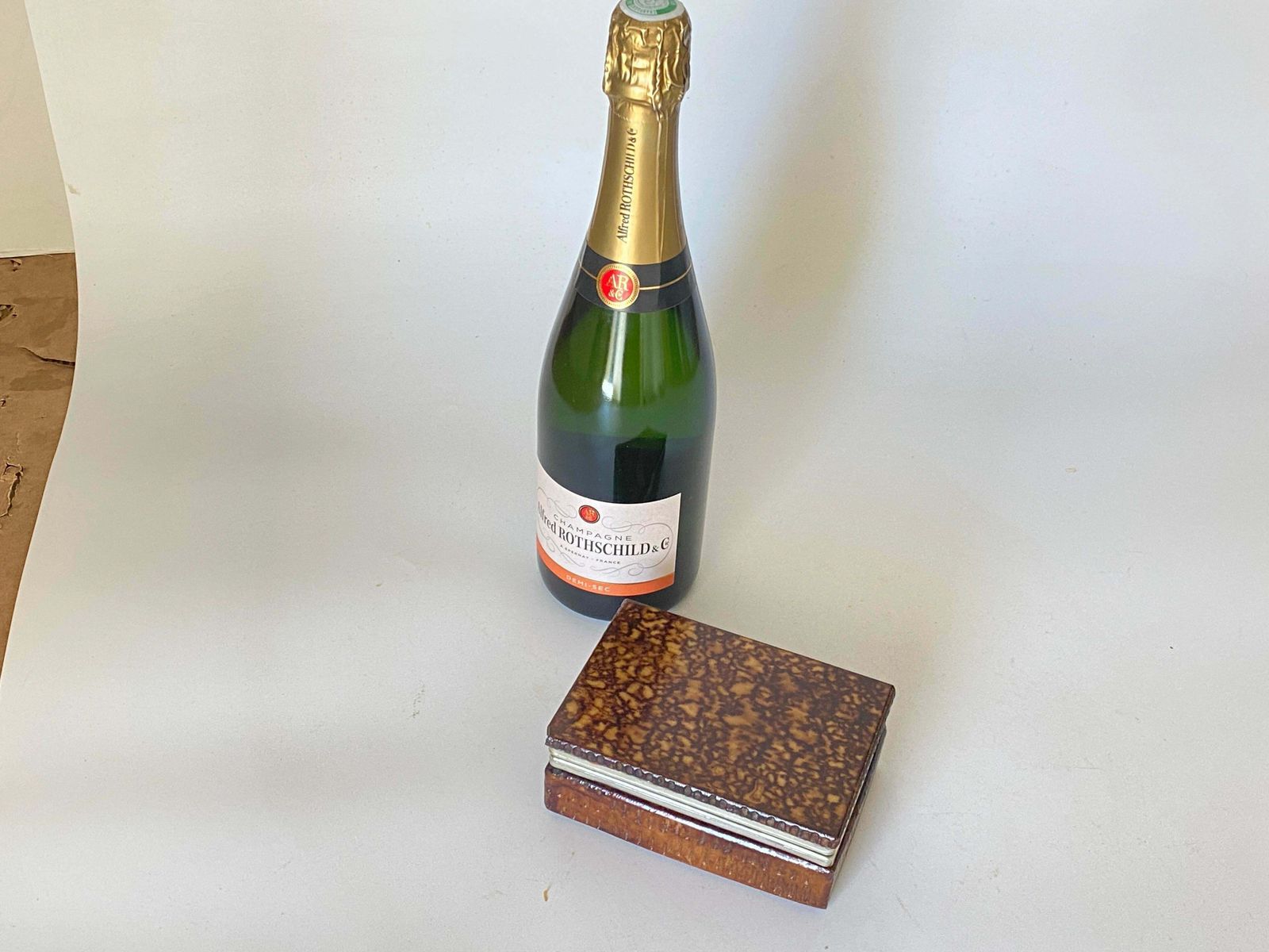 Onyx Box, Decorative, Or Jewellery Bo Brown, Made In Italy Circa 1970 photo vinterior