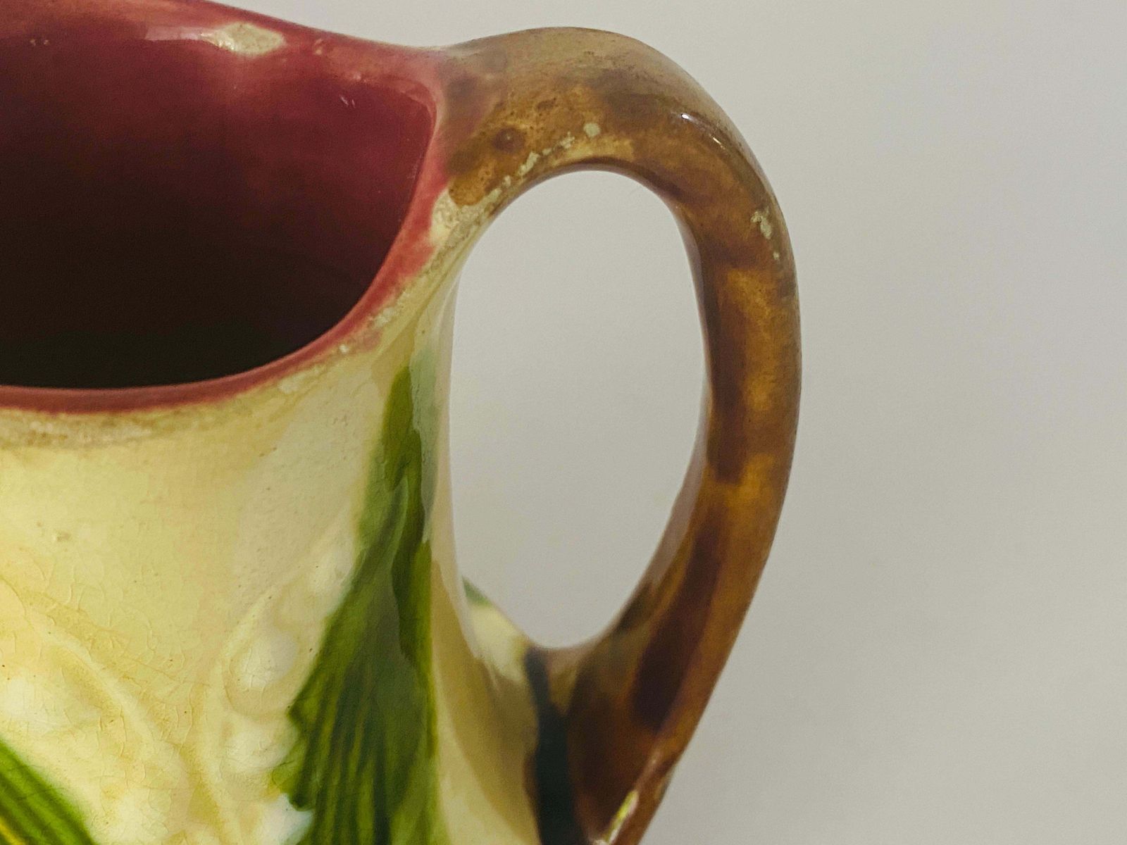 Majolica Pitcher George Jones Circa 1900, Brown Yellow And Green Colors France photo vinterior