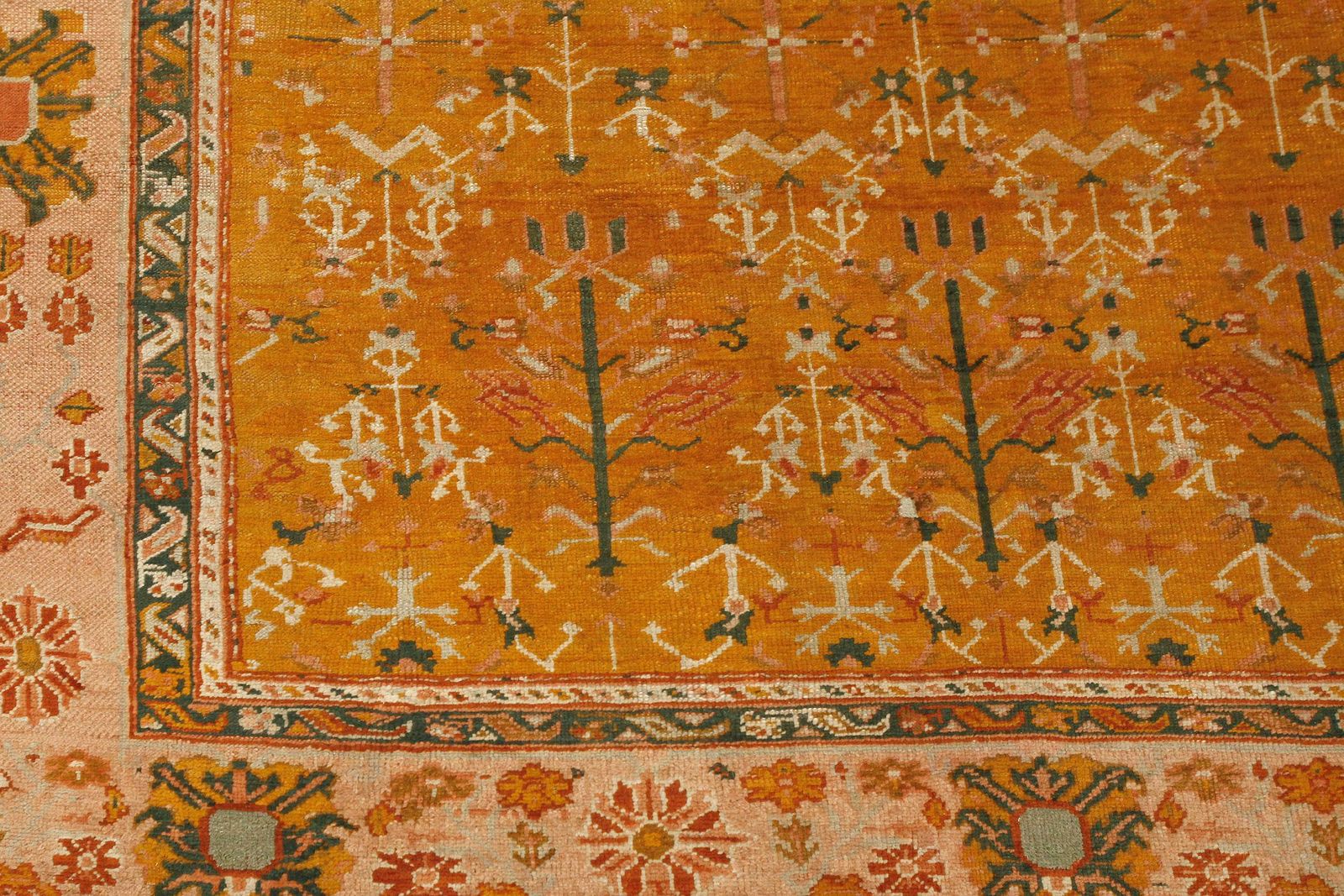 Antique Ushak Carpet, West Anatolia, Late 19th Century photo Textiles