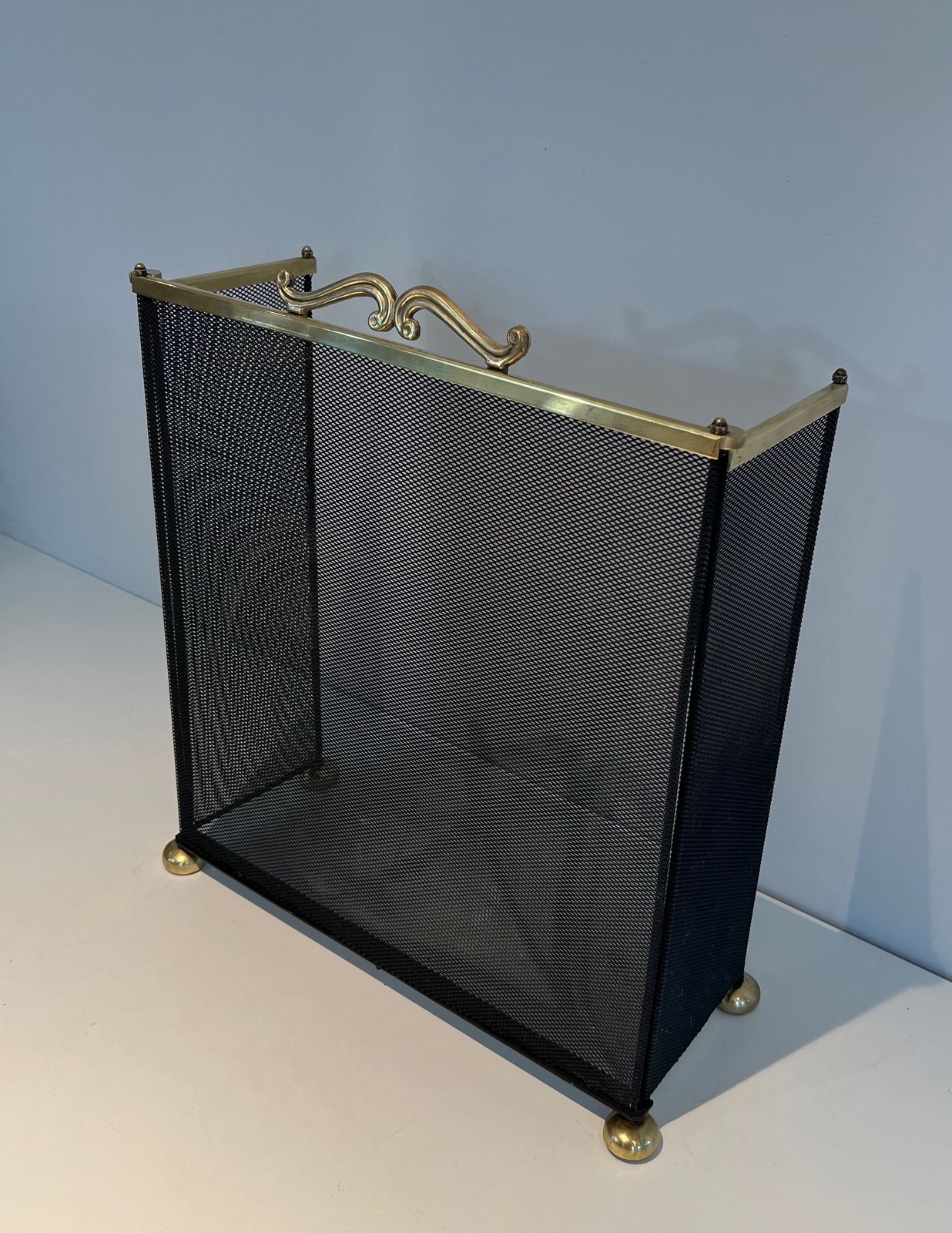 Home Fixtures Brass And Grilling Fireplace Screen photo