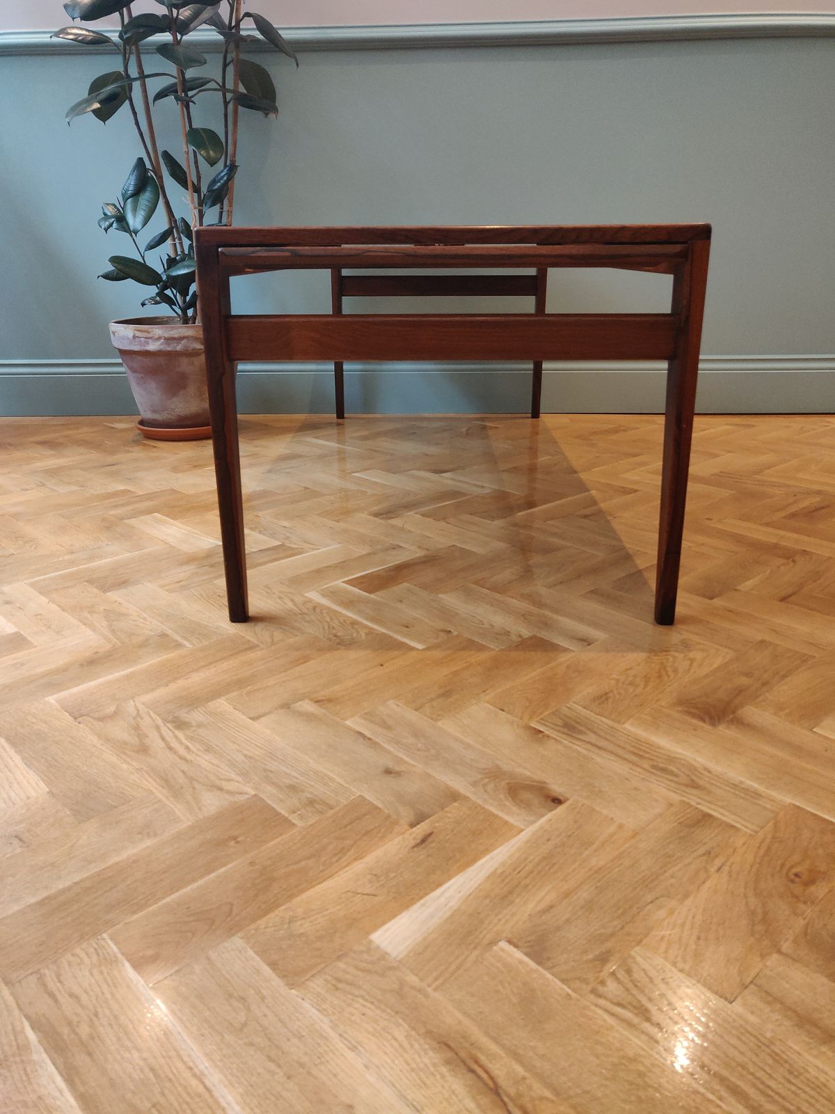 Mid 20th Century Rosewood Extending Coffee Table By Ludvig Pontoppidan photo buy