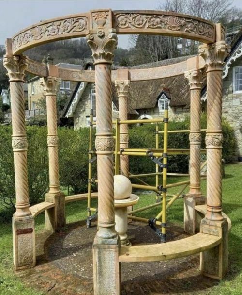 A Wonderful Natural Pink Marble Gazebo With Seats