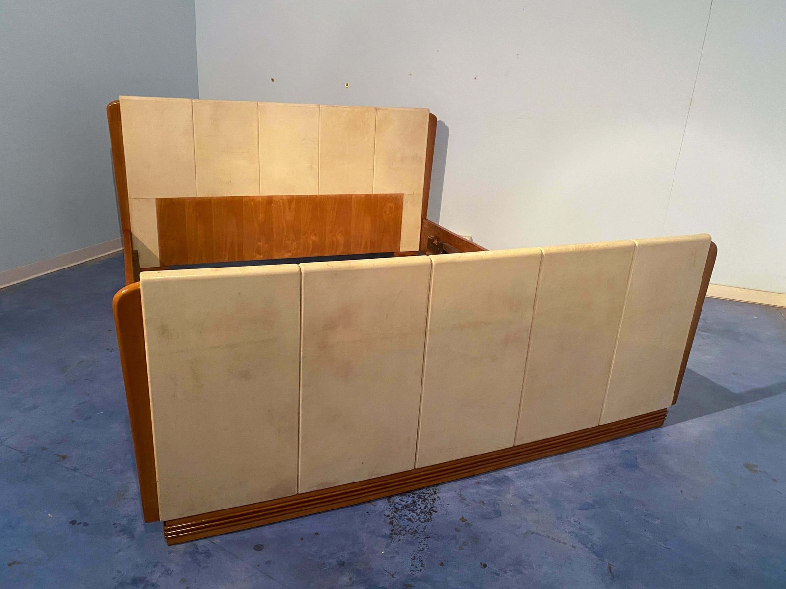 Italian Midcentury Cherry Parchment Bed By Osvaldo Borsani, 1950s photo furniture
