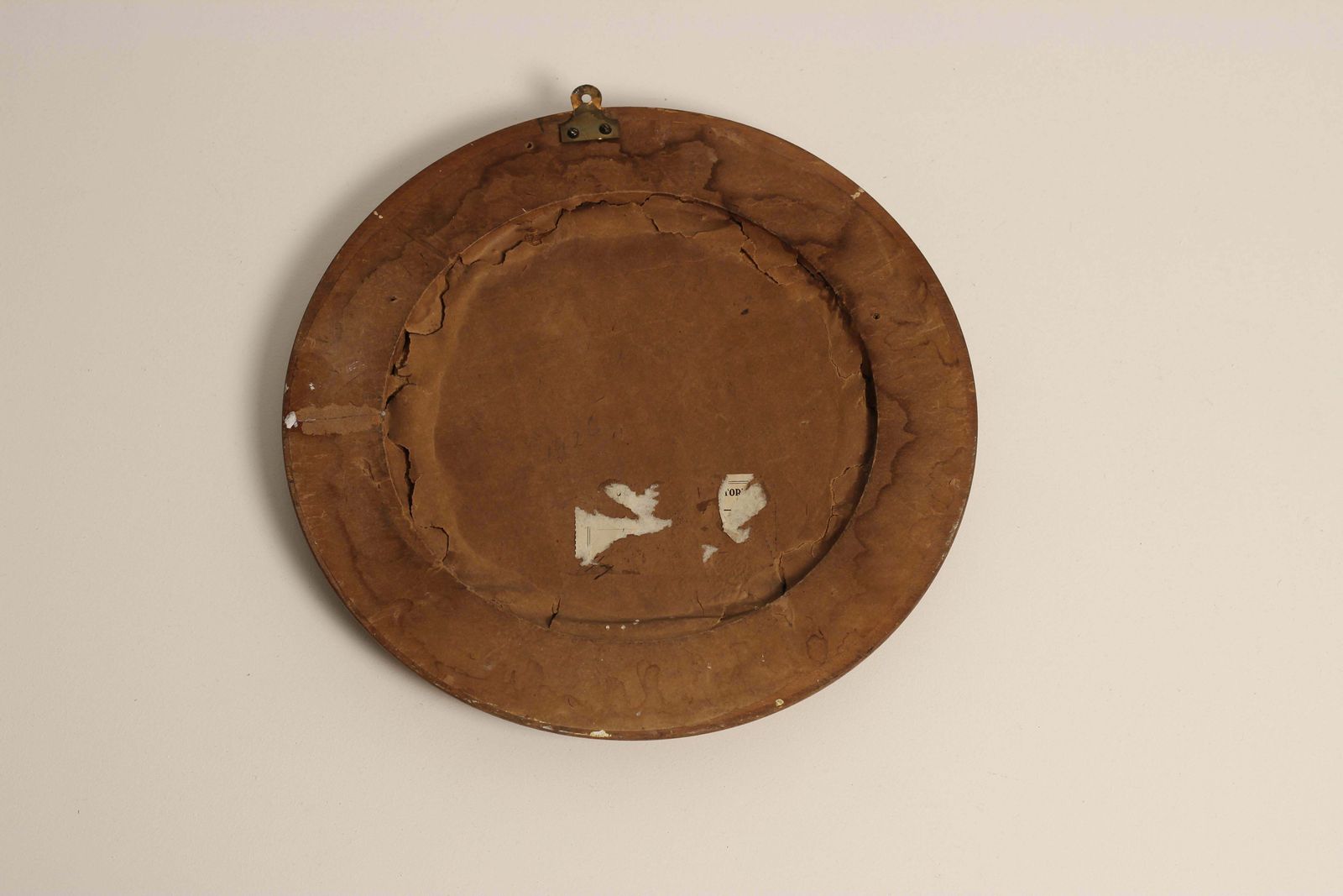 Art Deco Portal Mirror With Textured Gilt Gesso Surround And Bevelled Glass photo 138.0