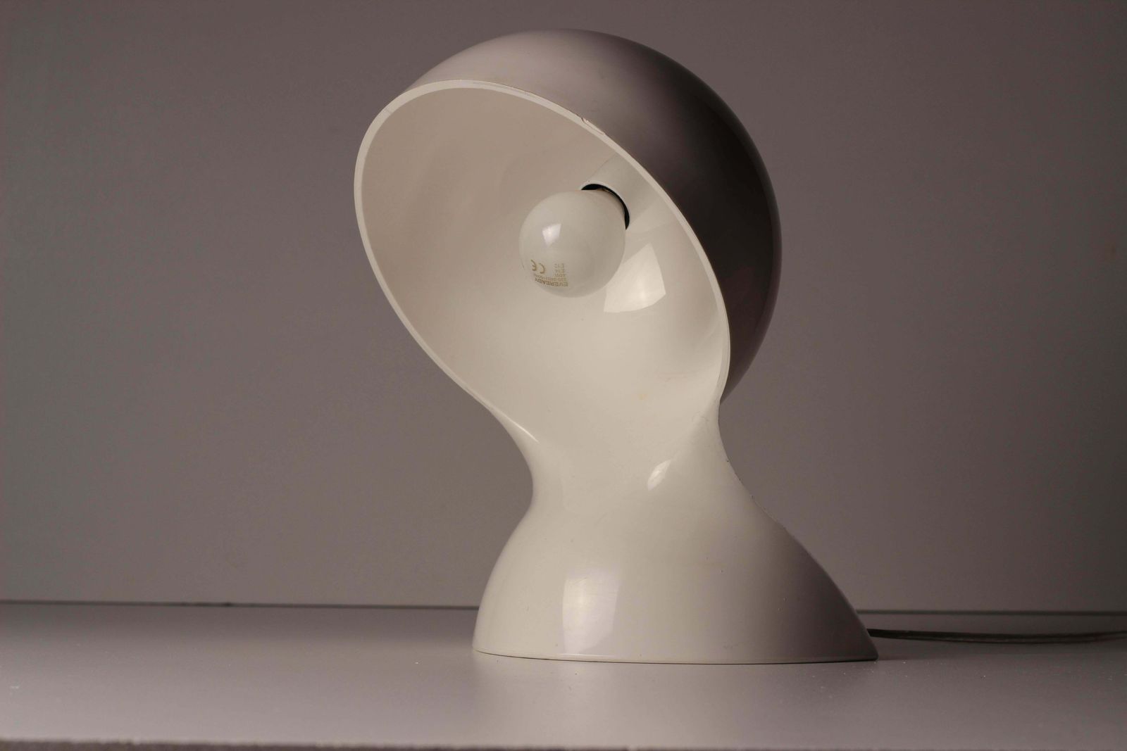 Dalu Table Lamp By Vico Magistretti For Artemide photo Lighting
