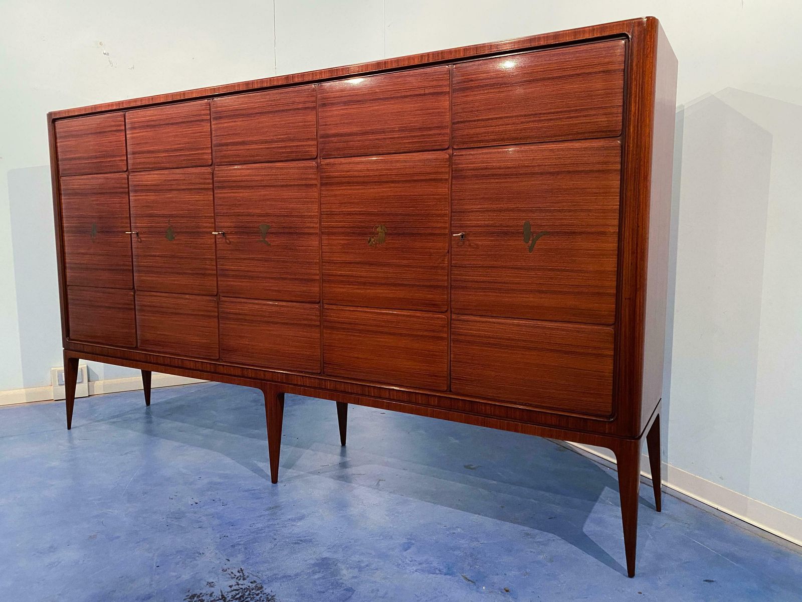 Italian Mid Century Modern Tall Sideboard Cabinet Designed By Paolo Buffa, 1950 photo vinterior