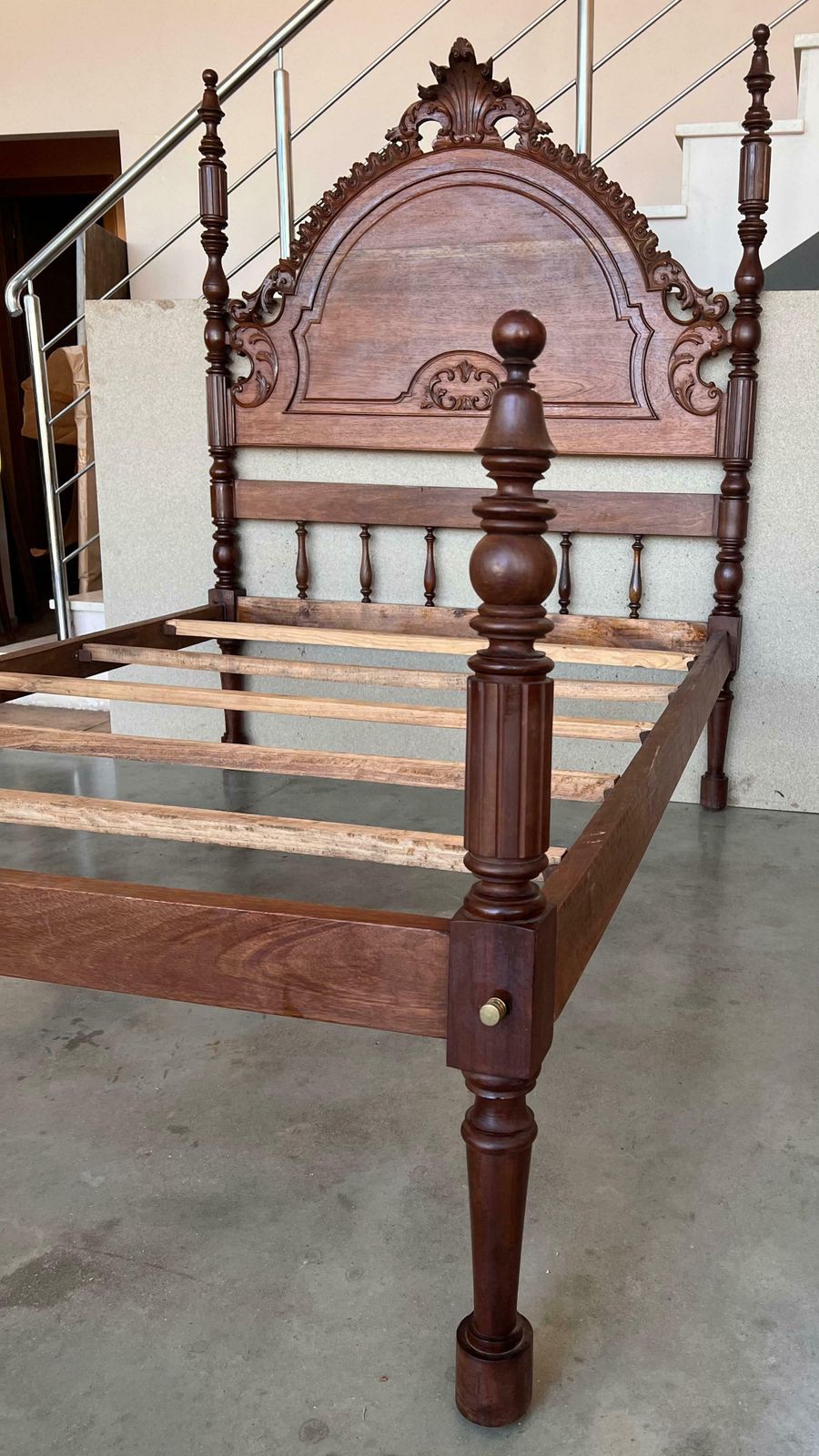 photo furniture 20th Century Full Bed, Original Four Fluted Poster Spanish Bed With Wood Slabs