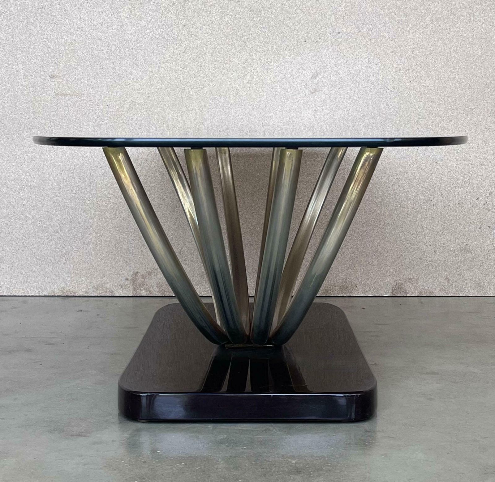 photo furniture Art Decó Chrome Coffee Table With Fumé Glass Top And Ebonised Base
