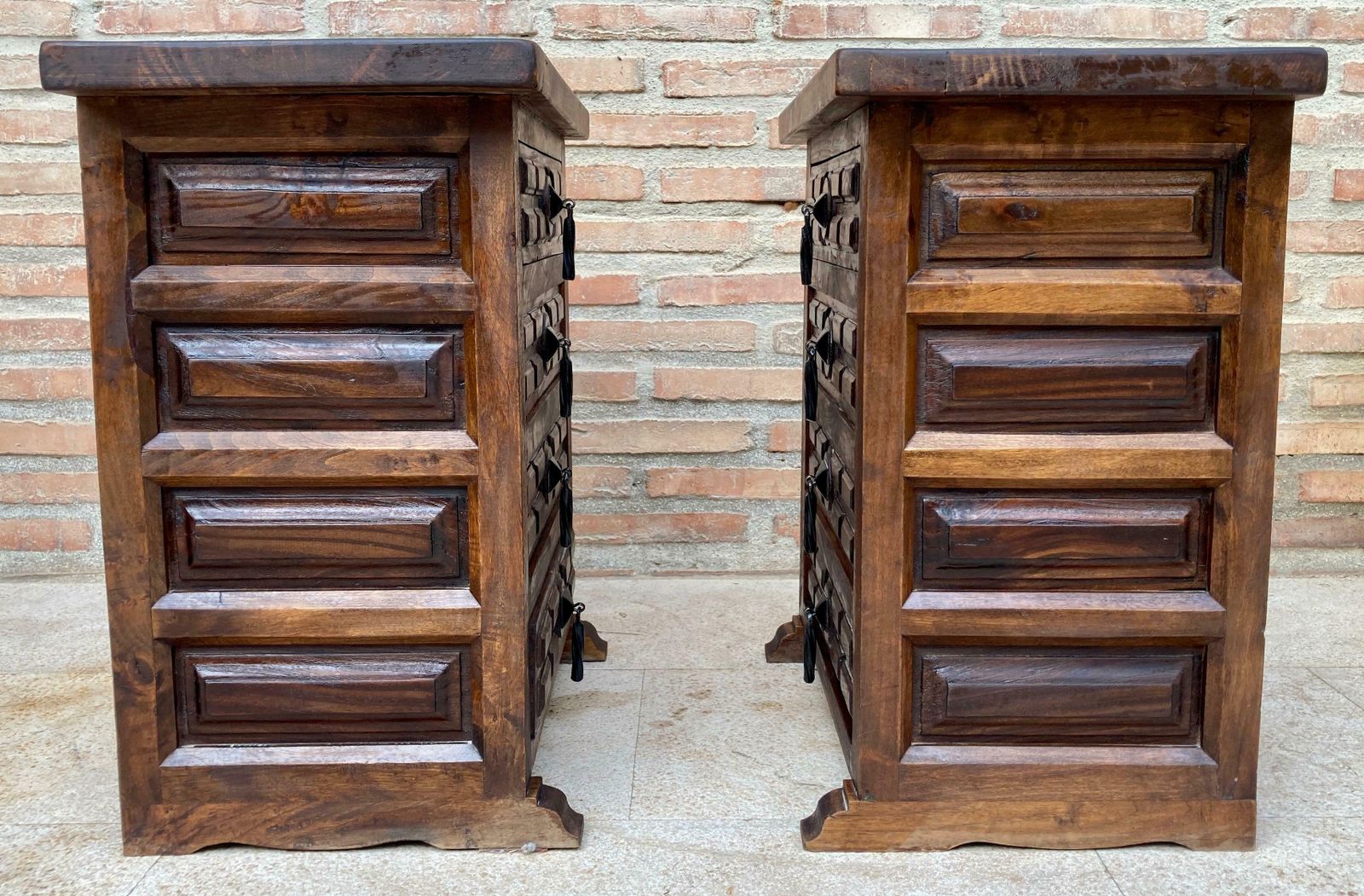 photo for sale Tables de chevet espagnoles à quatre tiroirs et ferrures en fer, années 1950, lot de 2