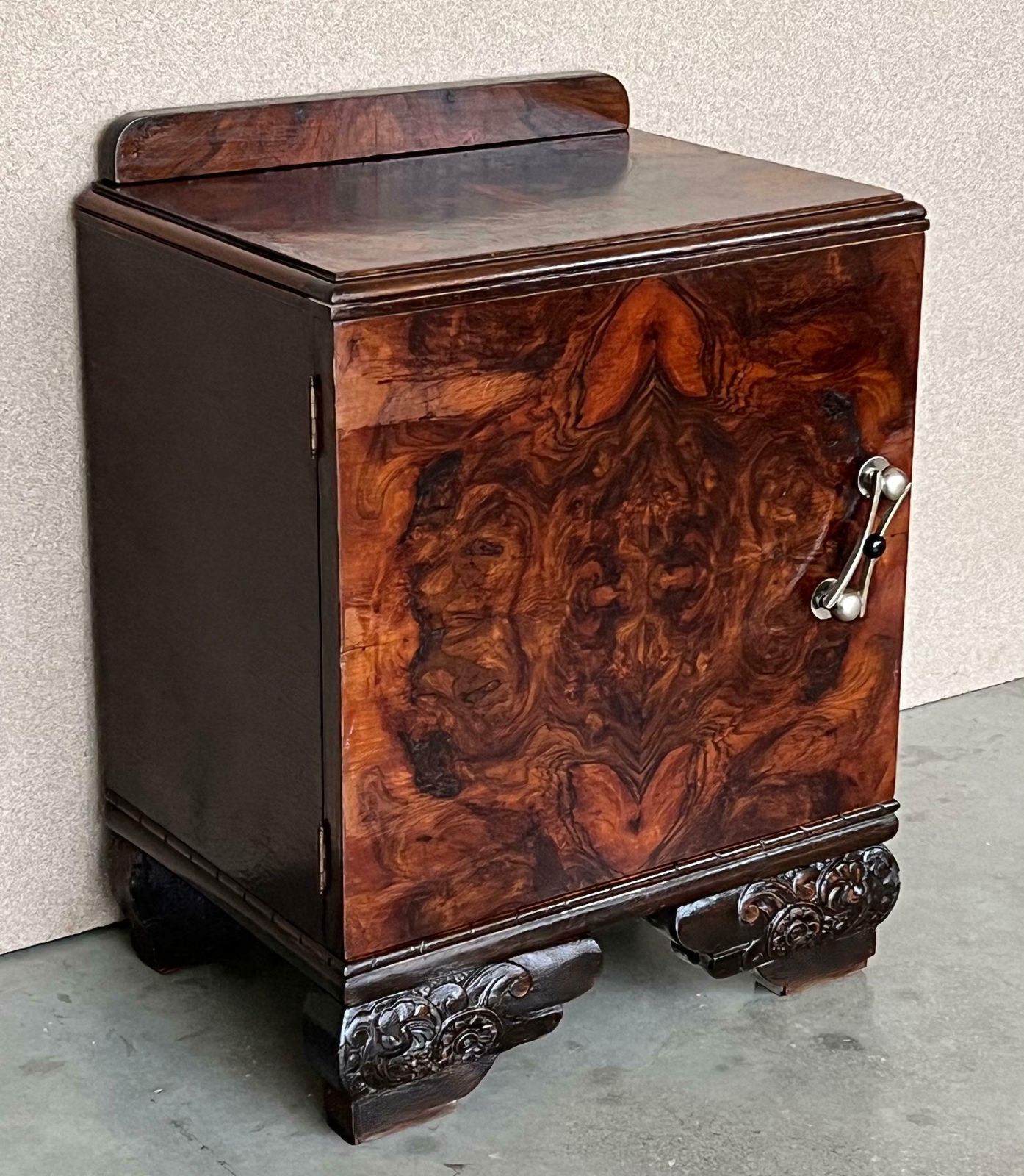 Paire de tables de chevet ou petites commodes Art déco, base ébénisée photo for sale