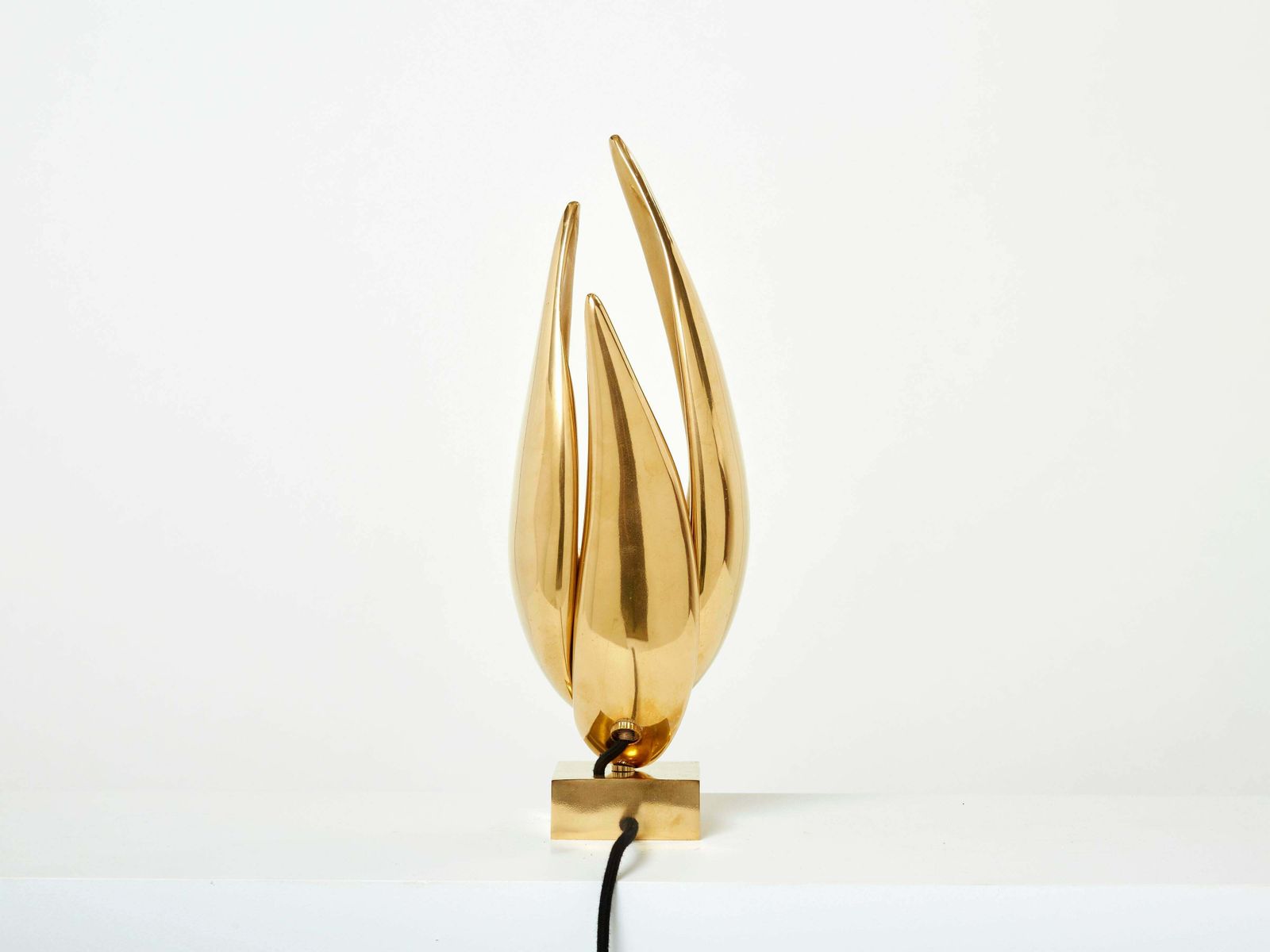 Lampe de table sculpture moderniste en bronze doré, Michel Armand, 1970 photo vinterior
