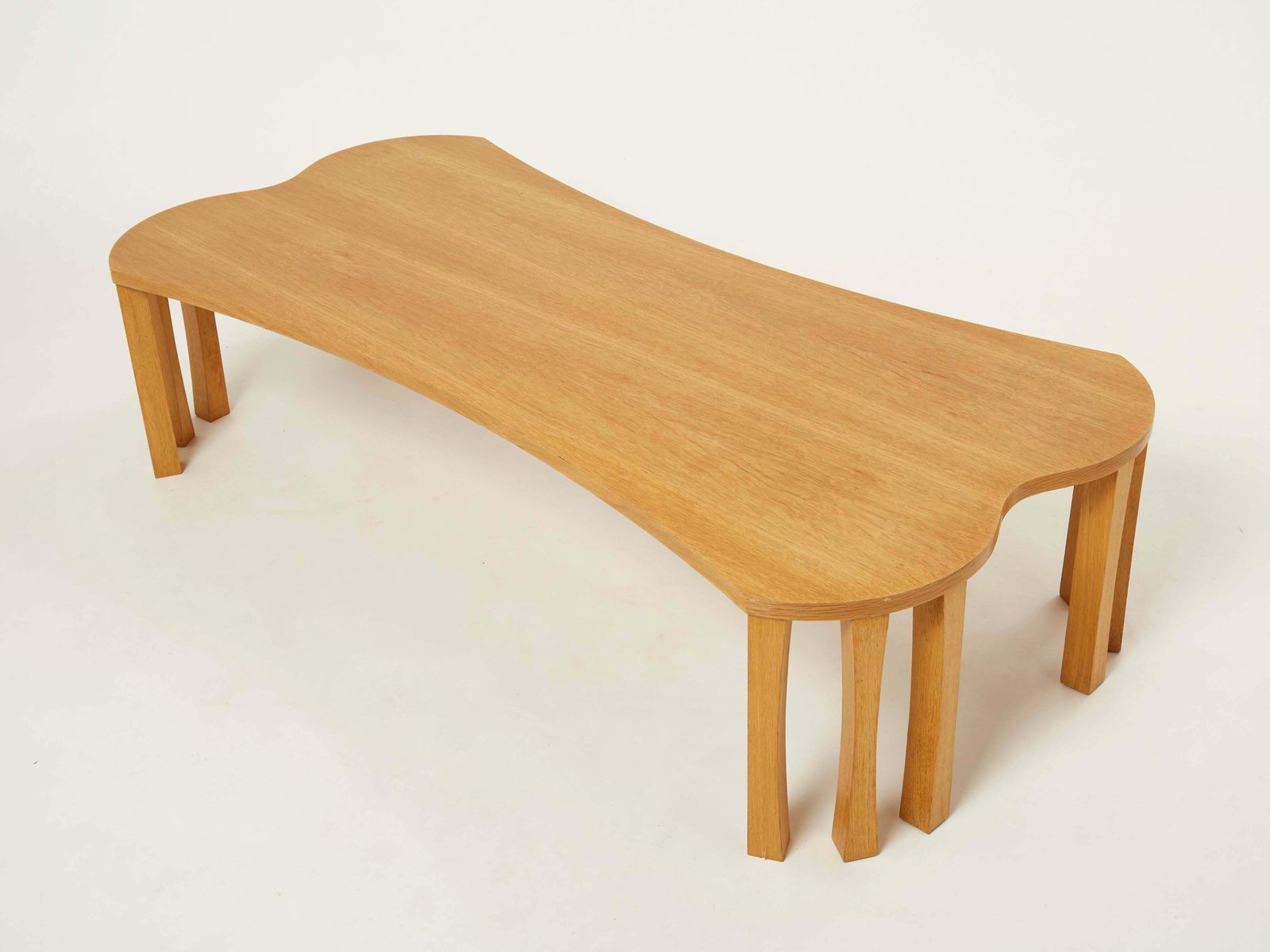 Table basse Vincent Poujardieu en chêne massif, forme libre, 1992 photo furniture