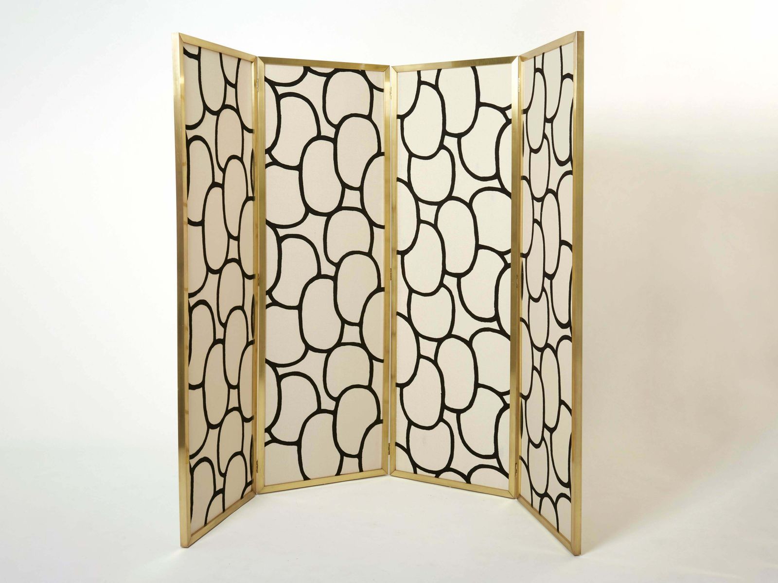 Paravent quatre panneaux en laiton et tissu de soie Galerie Maison Et Jardin, 1970 photo vinterior