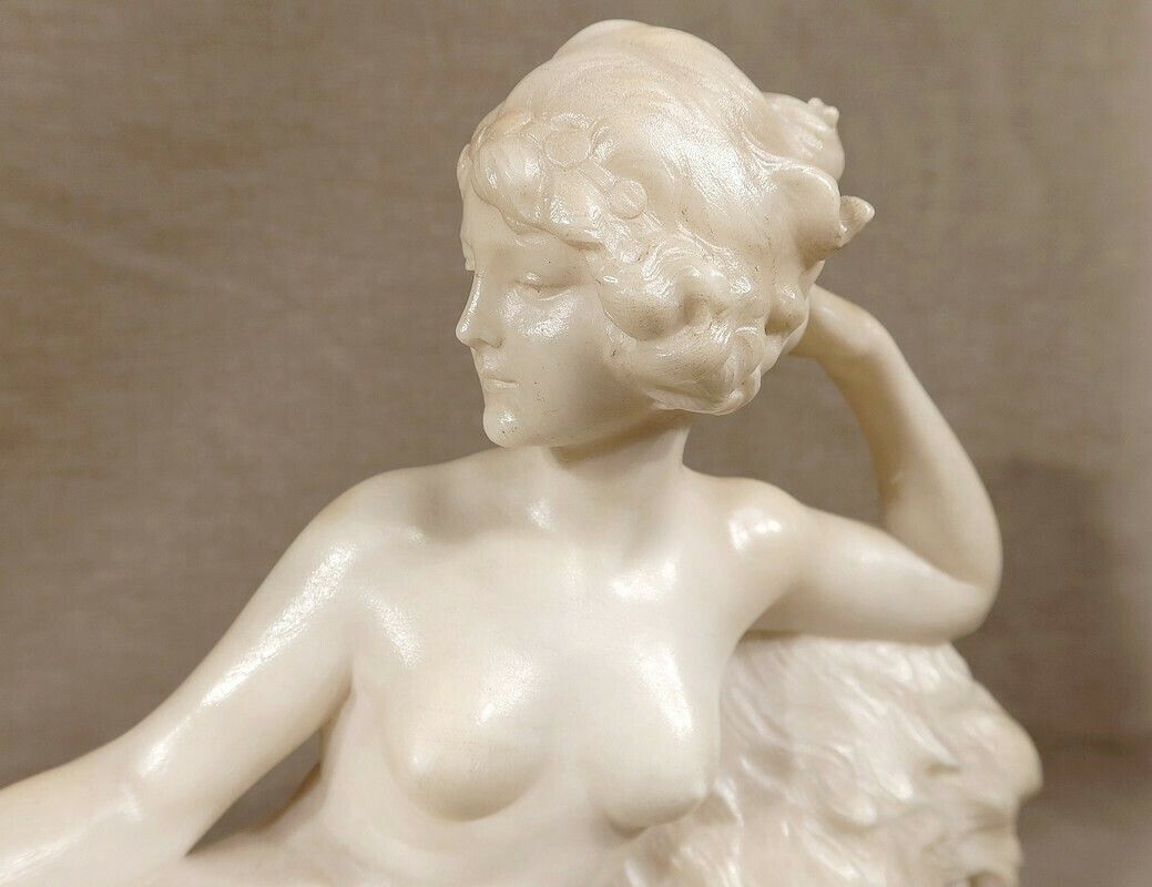 photo furniture Important Sculpture "Venus At The Mirror" By A. Saccardi   Early 20th Century
