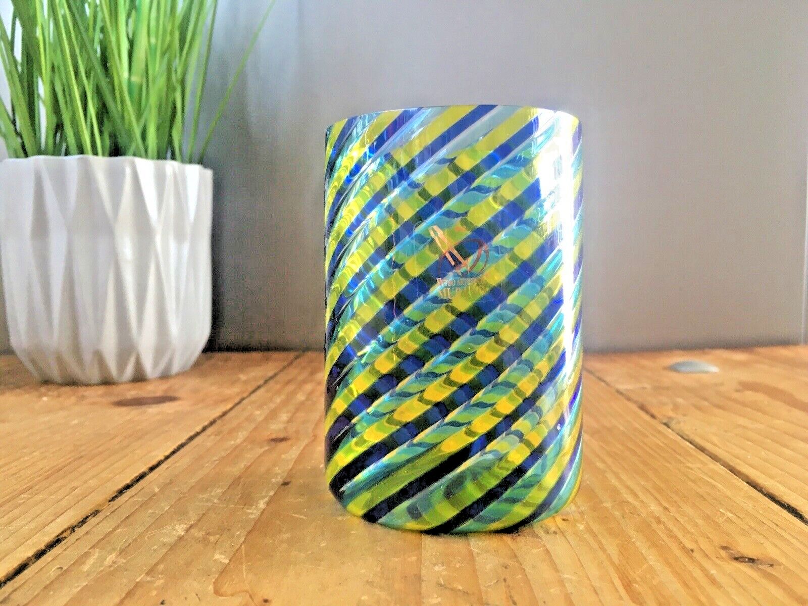 Superb Vetro Artistico Murano Spiral Candy Stripe Italian Glass Cylinder Vase
