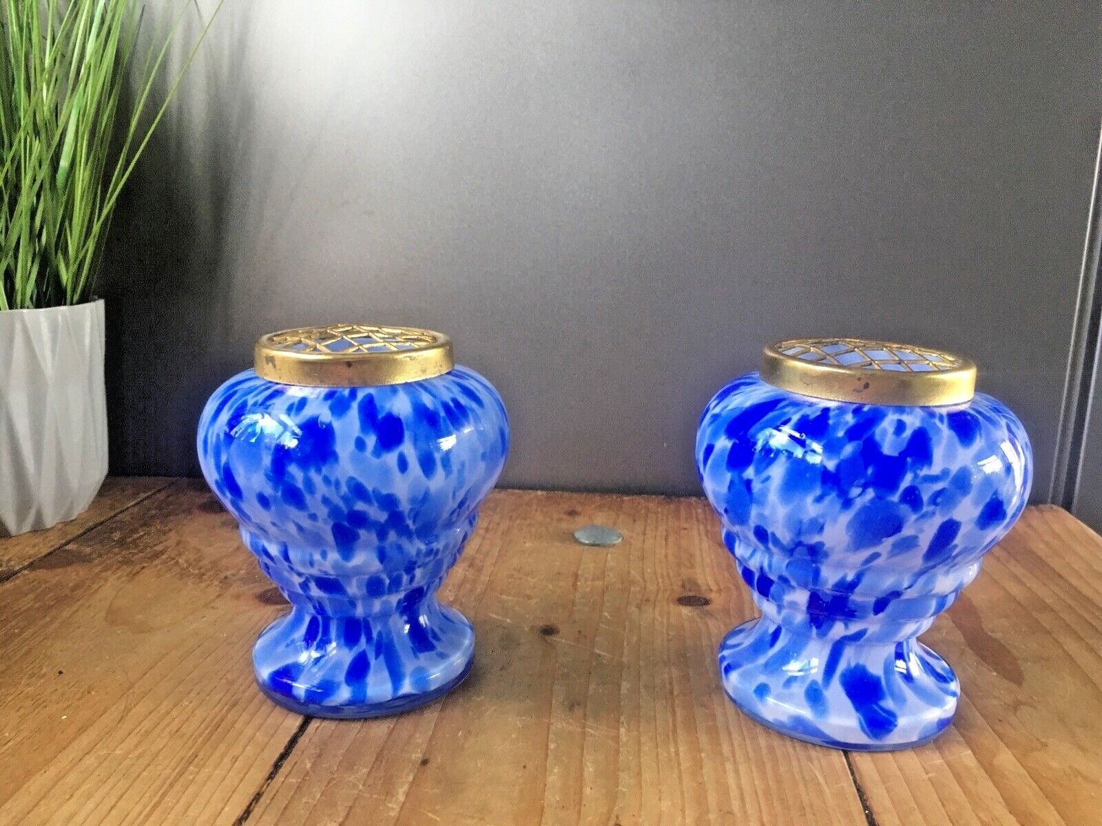 Superb Pair Of Art Deco Bohemian Czech Spatter Glass Posy Frog Vase Franz Welz