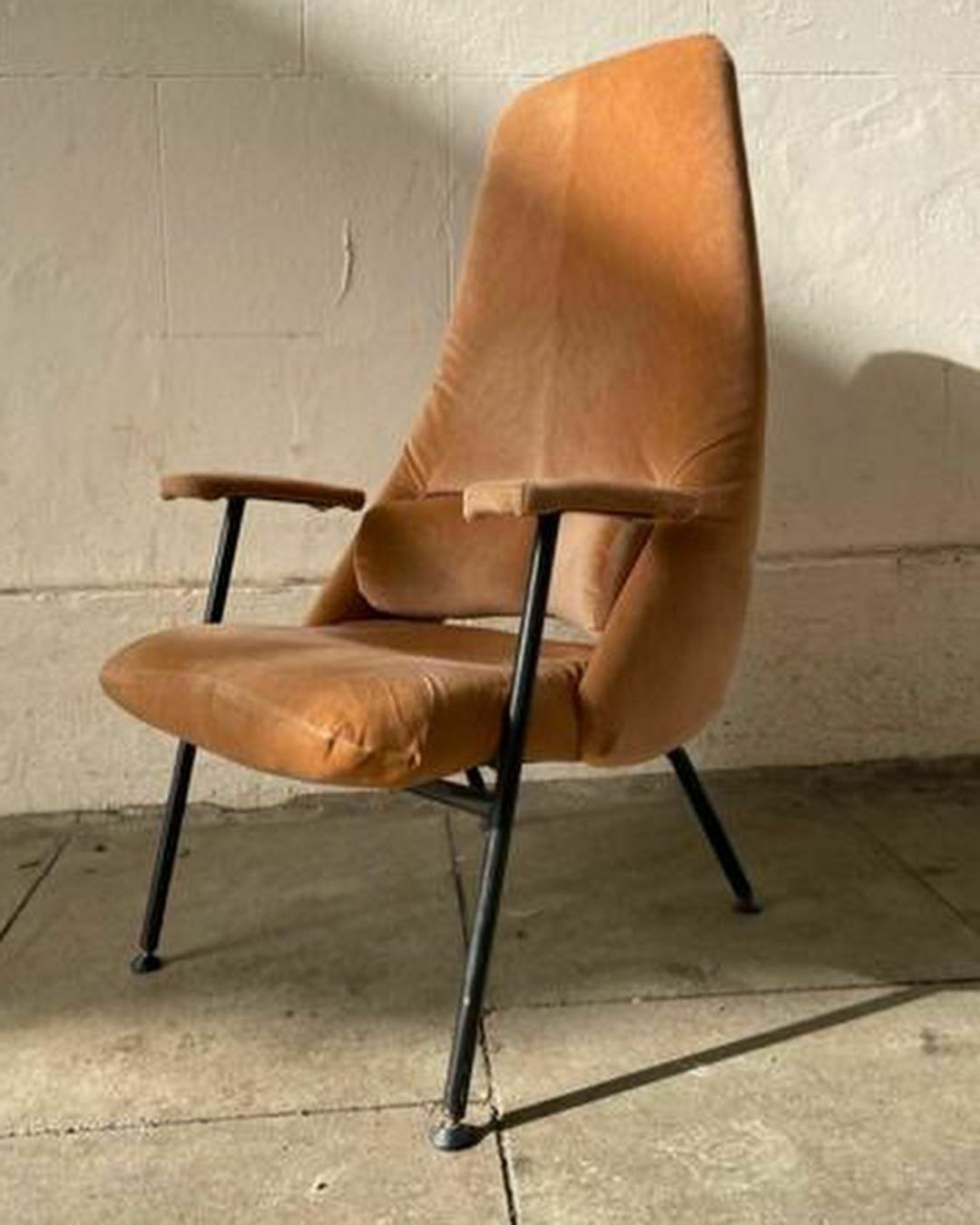 A Super, Italian Reclining Occasional Chair photo furniture