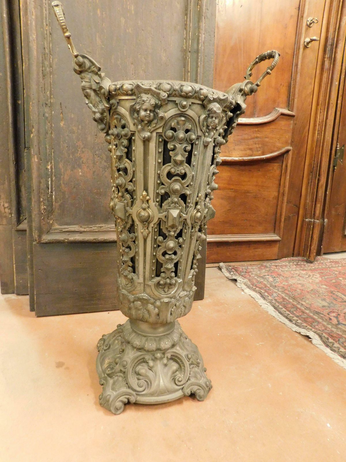 Vintage Set Of Column Vase Holder And Vase Umbrella Holder, Carved Gilded, '900 photo for sale