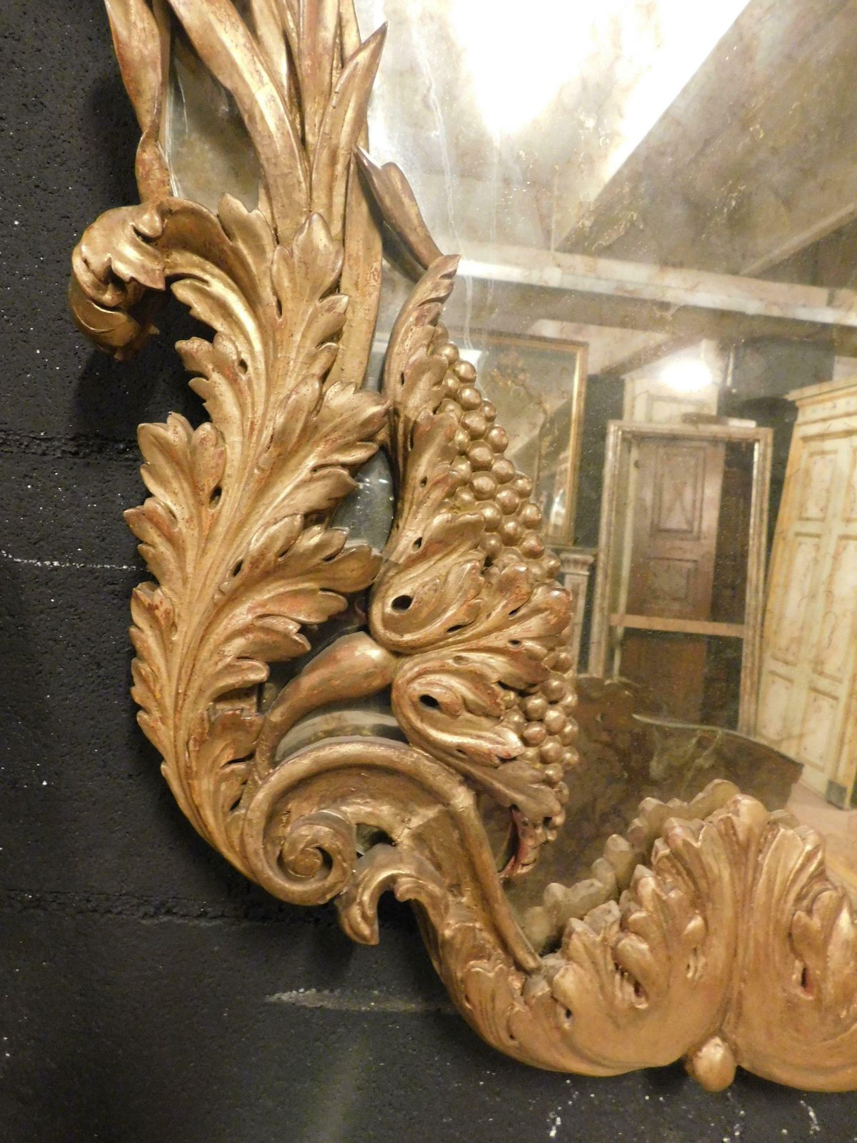 Mirror Carved With Grapes And Gilded, 19th Century Italy photo 1063.0