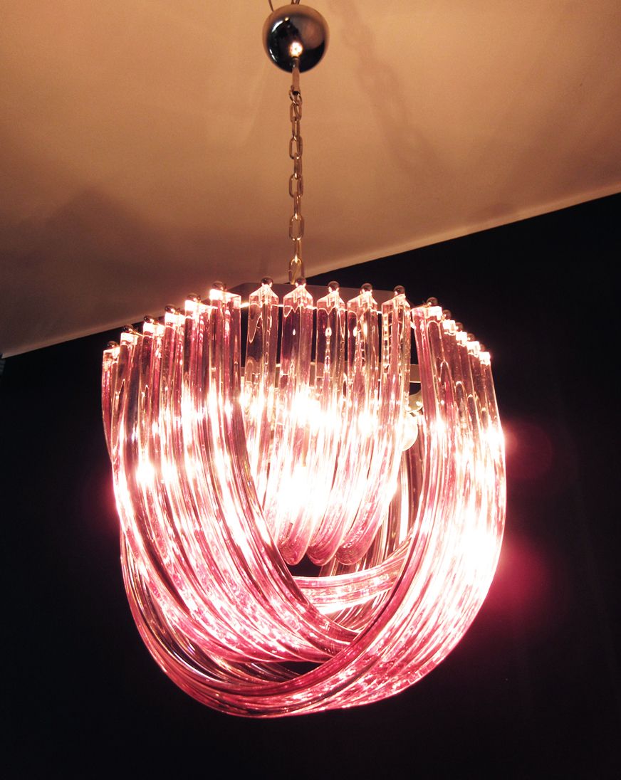 photo buy Large Curvati Chandelier, Pink Triedri, 20 Murano Glasses