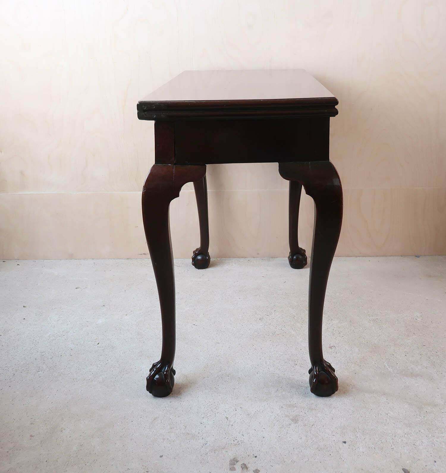 Antique Chippendale Style Side Table With Claw And Ball Feet. C.1780 photo vinterior