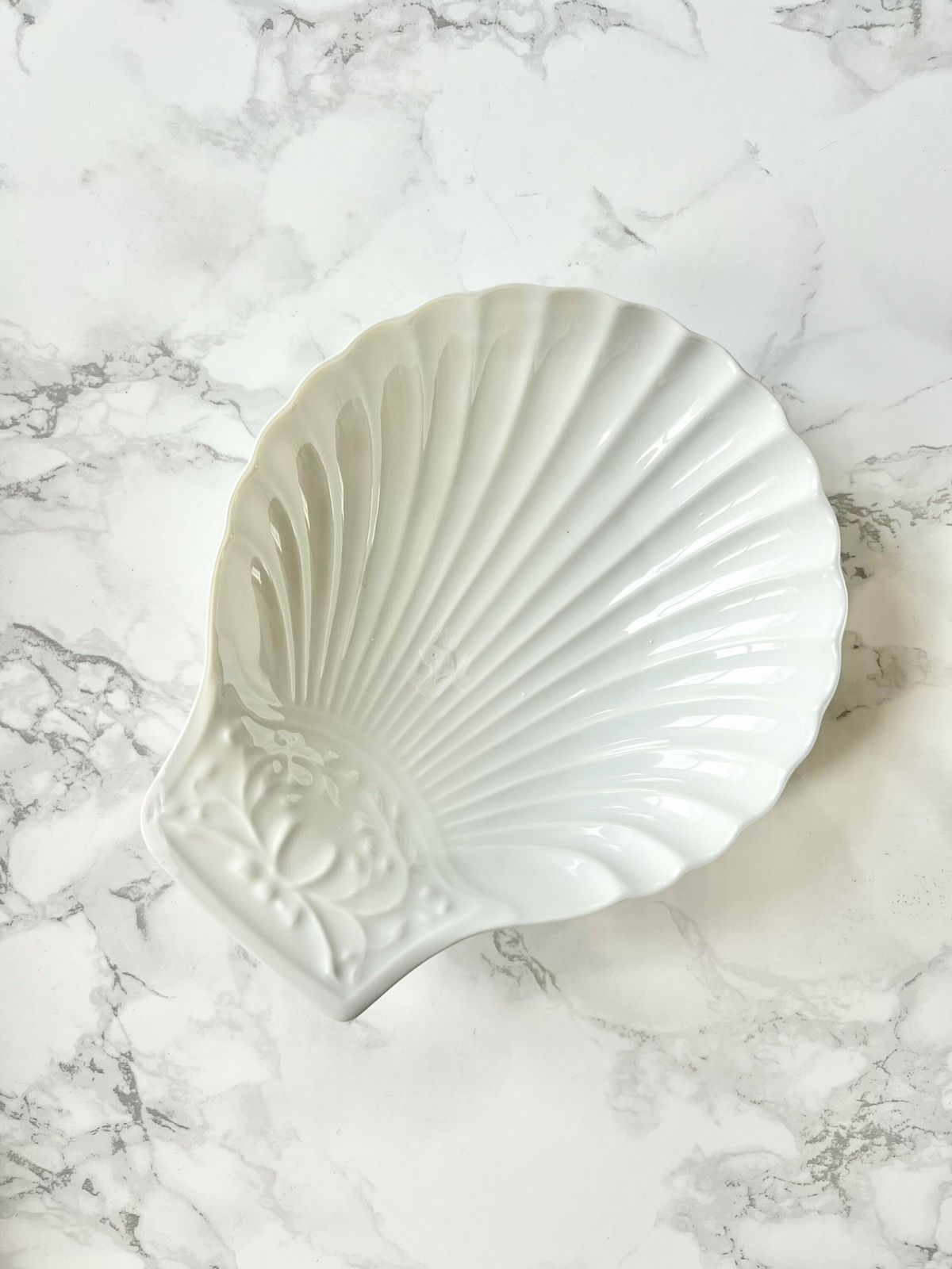 3 Nice Old French Ironstone Dishes In The Shape Of A Shell With Relief Decoration photo Home Decor