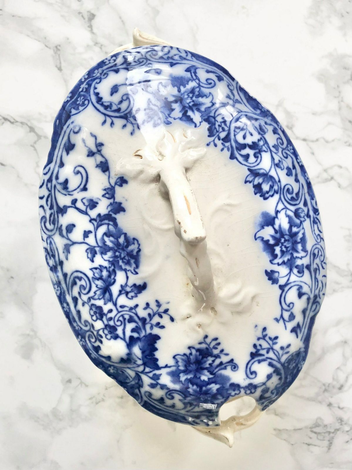 Staffordshire   Set Consisting Of A Covered Gravy Boat And A Ladle   Richmond Model photo for sale