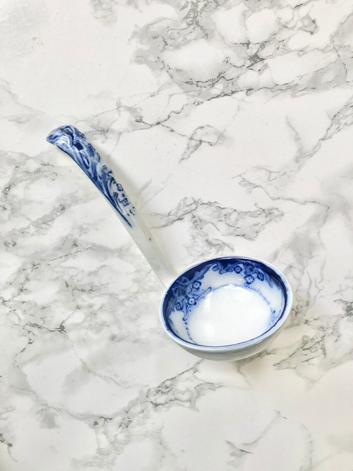 Staffordshire   Set Consisting Of A Covered Gravy Boat And A Ladle   Richmond Model photo Home Decor