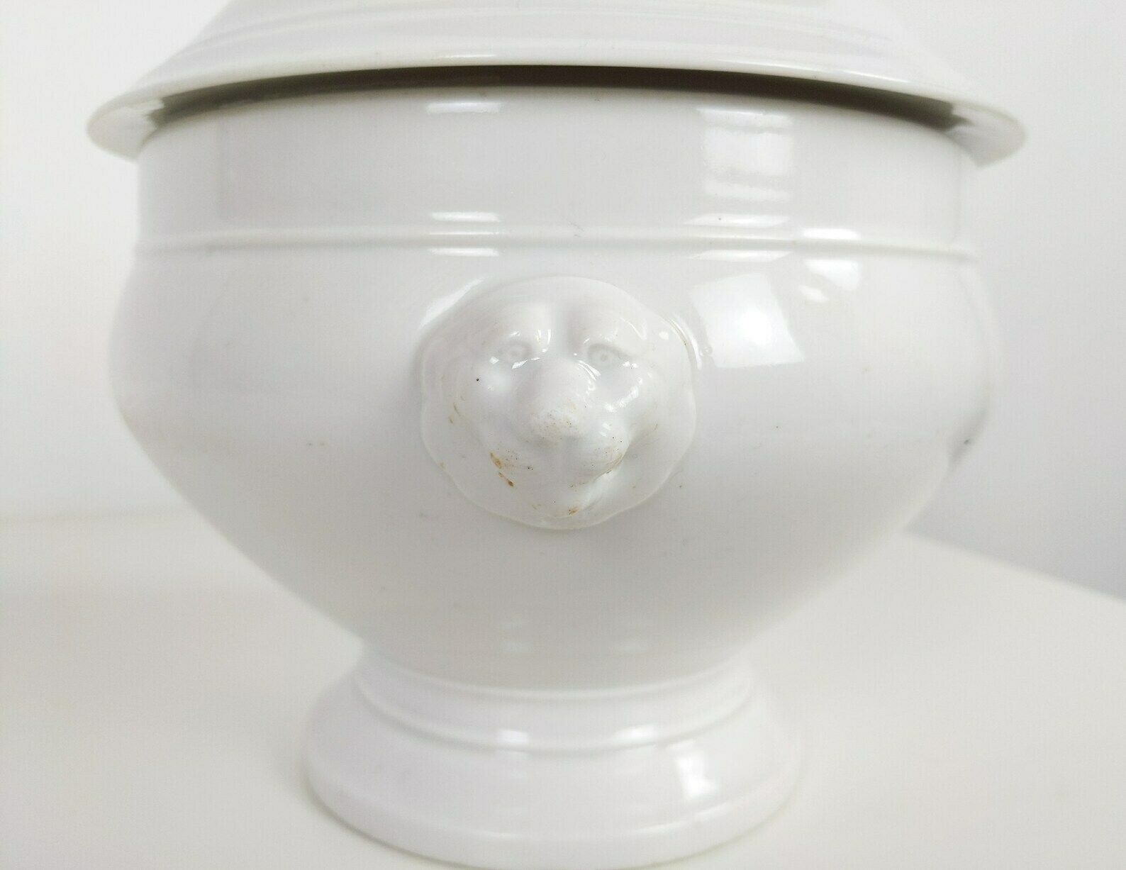 French Paris Porcelain Tureen Decorated With Scrolled Handles And Acorn And Oak Leaf Lid, Antique Ceramic Soupiere, Rustic Table Decor photo Home Decor