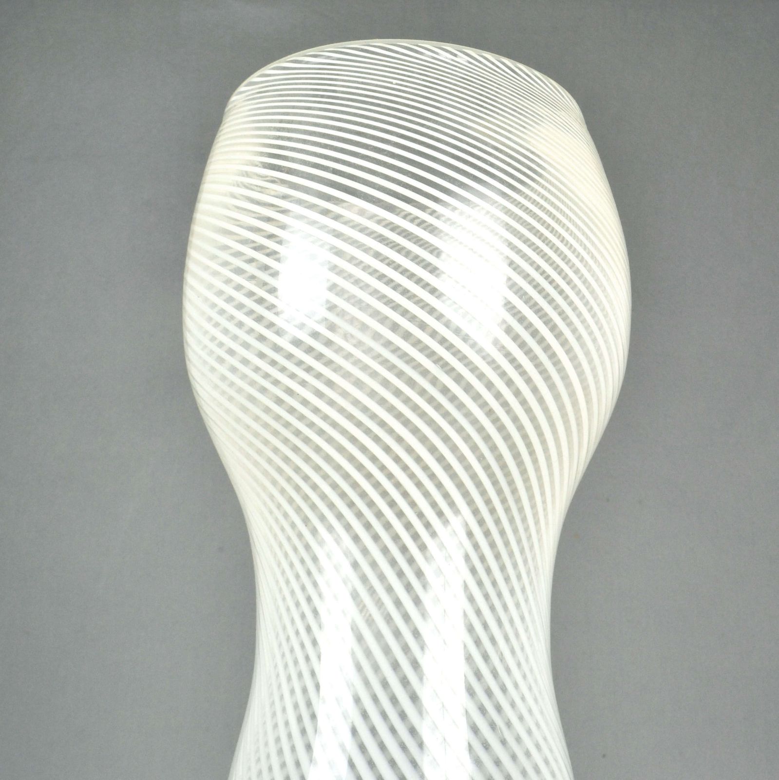 Tall Mezza Filigrana Footed White Murano Vase, Style Of Dino Martens photo vinterior