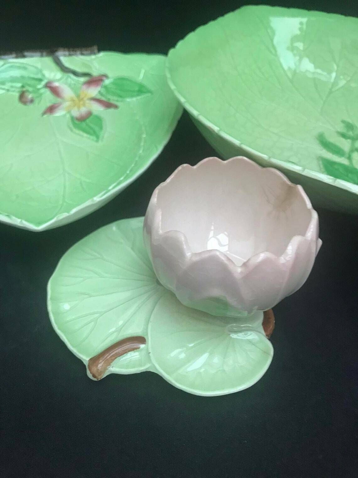 Carltonware Schalen En Bord – Apple Blossom, 4 Delig, Groene Decoratie Met Bamboe En Lotus – Engels Verzamelaarsgoed, Antiek Porselein photo vinterior