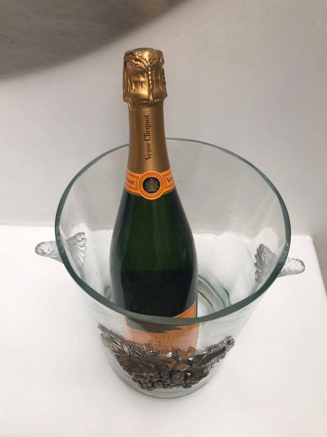 photo furniture Champagne Ice Bucket Faceted Glass With Handles Glass Wine Cooler Chiller Hollywood Regency Bar Cart Styling Wedding Gift Luxury Barware