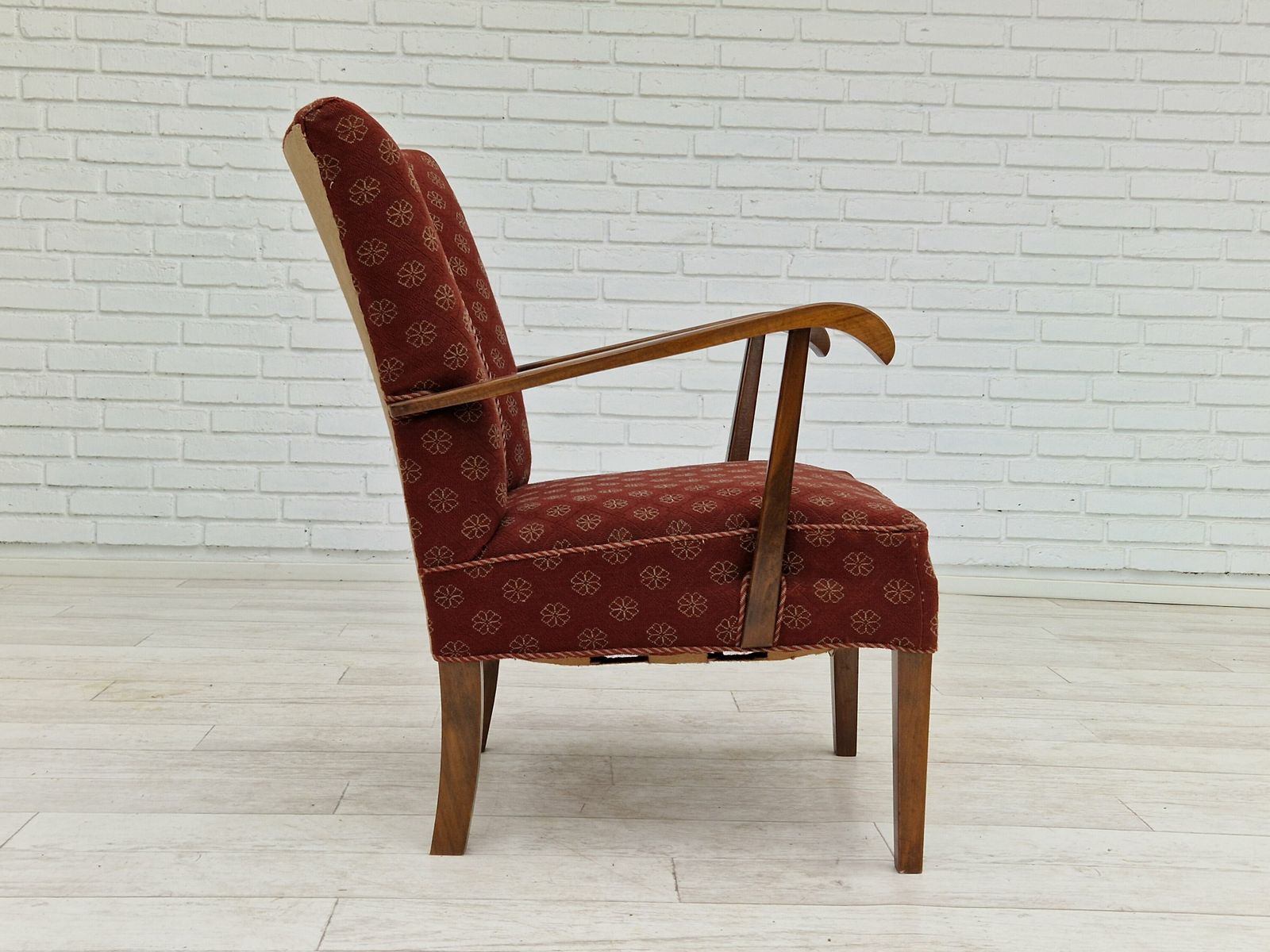 1950s, Danish Design, Original Armchair In Very Good Condition. photo vinterior