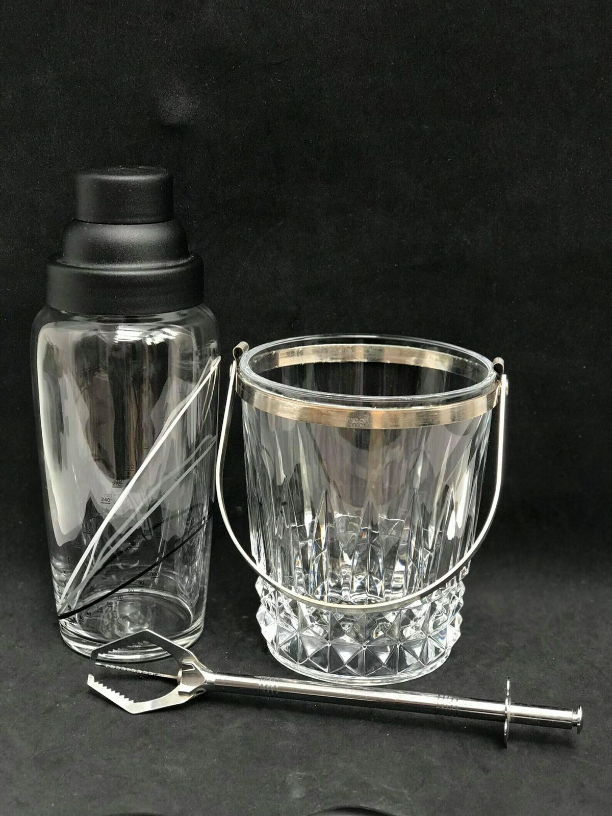 Shaker à cocktail et seau à glace vintage en métal et verre, accessoires de bar Mid Century photo vintage