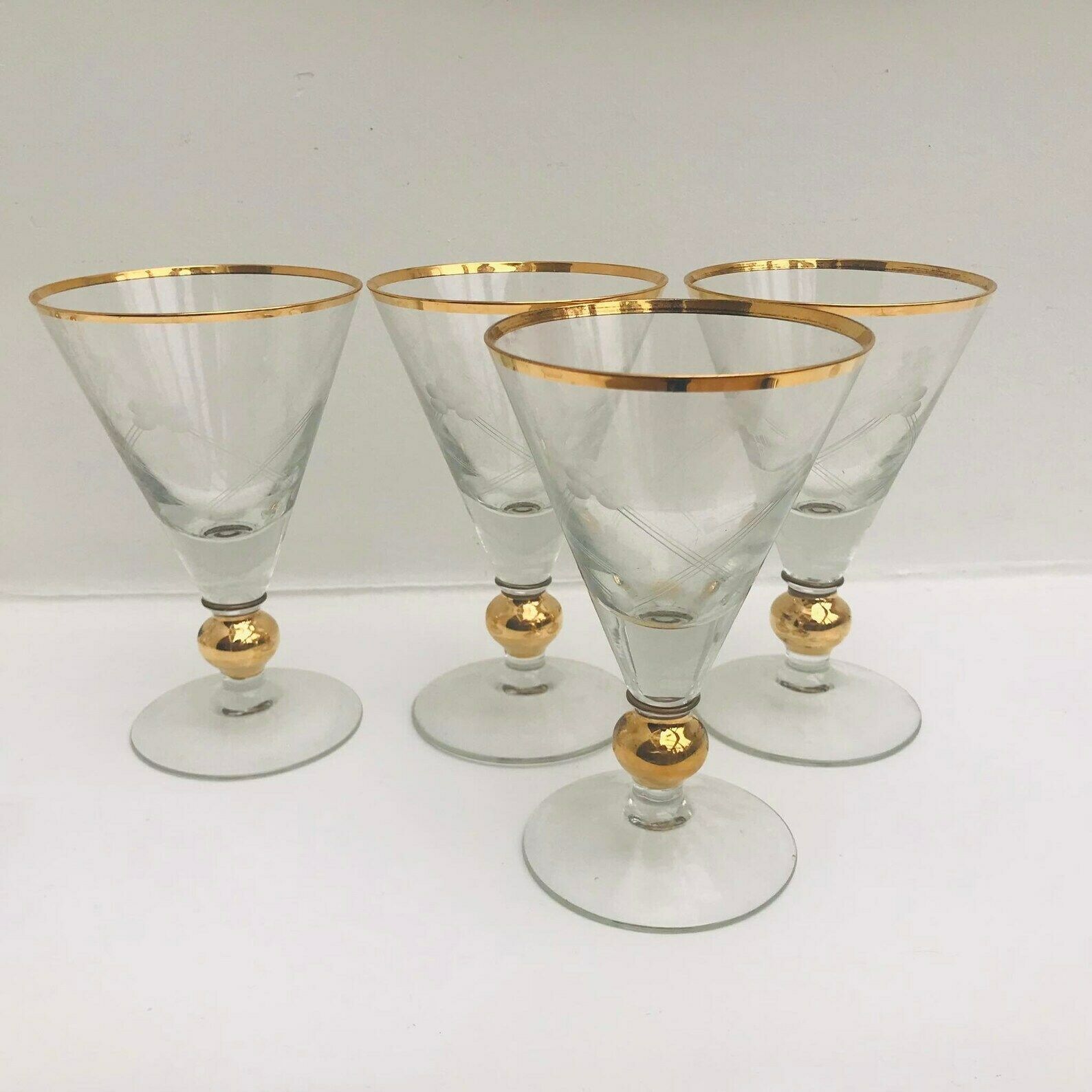Set Van 4 Waterglazen | Verguld Voetje Met Bol En Ronde Basis | Hollywood Regency | Frankrijk | Ca. Jaren 1950 photo buy