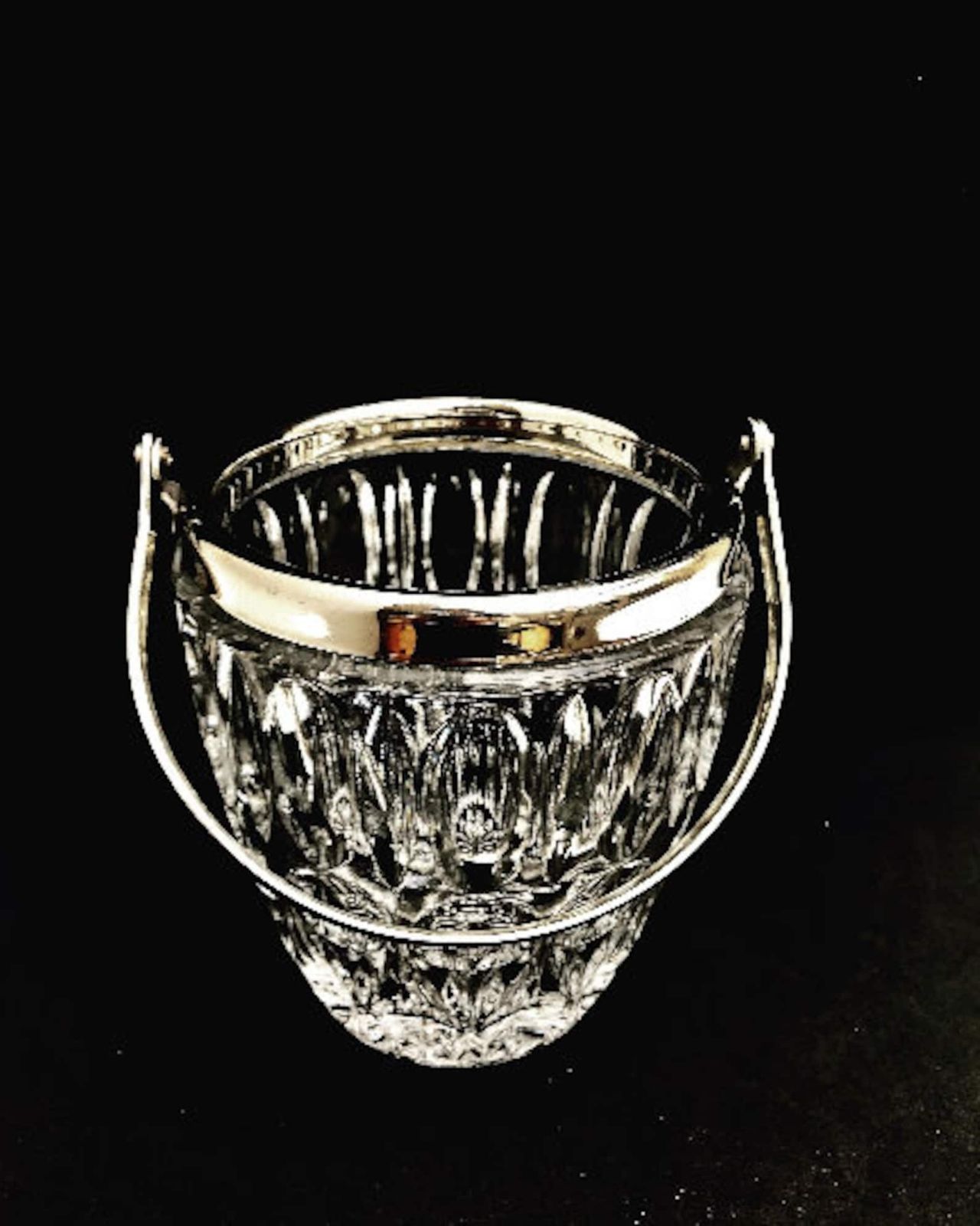 Kristallen ijsemmer jaren 1950 – Geslepen kristal met verzilverd metaal, Mid-Century Frans baraccessoire photo vintage