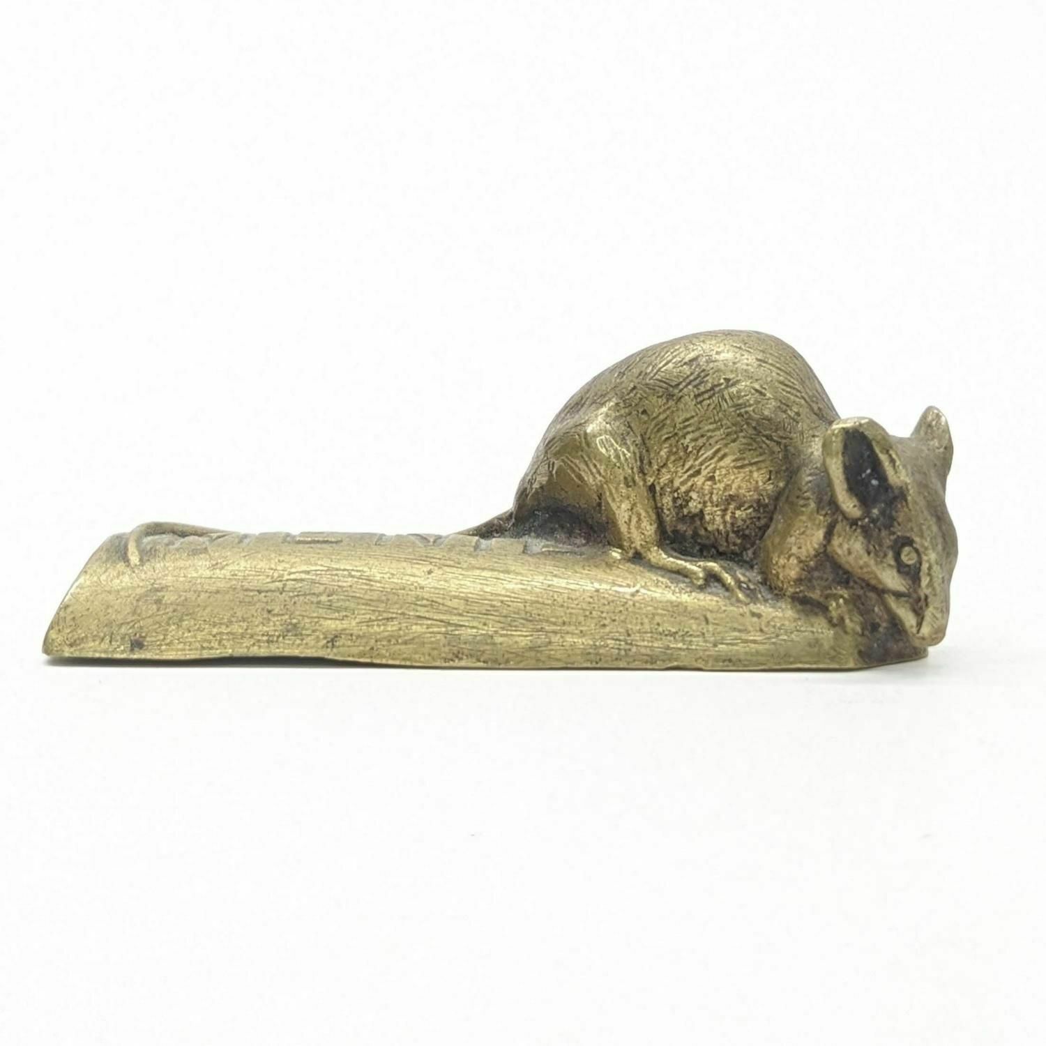 Advertising Bronze By Carvin Chocolate Menier The Little Mouse photo 979.0