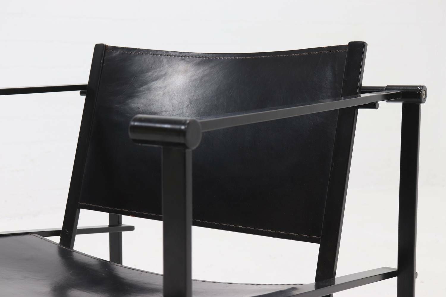 photo for sale Fm60 Lounge Chair By Radboud Van Beekum For Pastoe 1980s