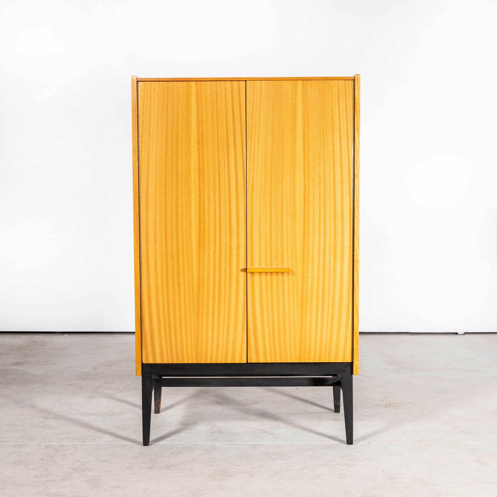 1970’s Good Sized Mid Century Cabinet – Up Zavody