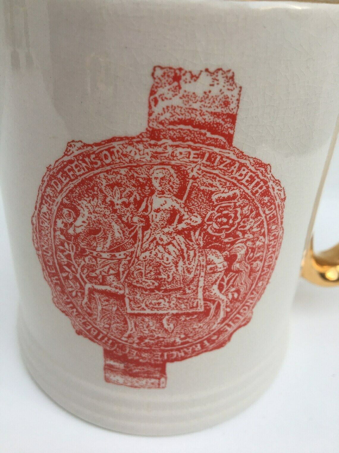 Queen Elizabeth II Large Mug Royal Monarch Commemorative Tankard Antiques 1565 1965 Queen Elisabeth Ceramic Stein Beer Mug Gold Handle photo vinterior