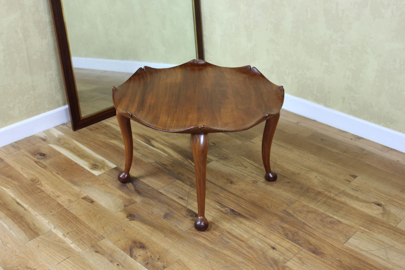 Stylish Early 1950’s Solid Mahogany Coffee Table Of Lotus Leaf Shape photo vinterior