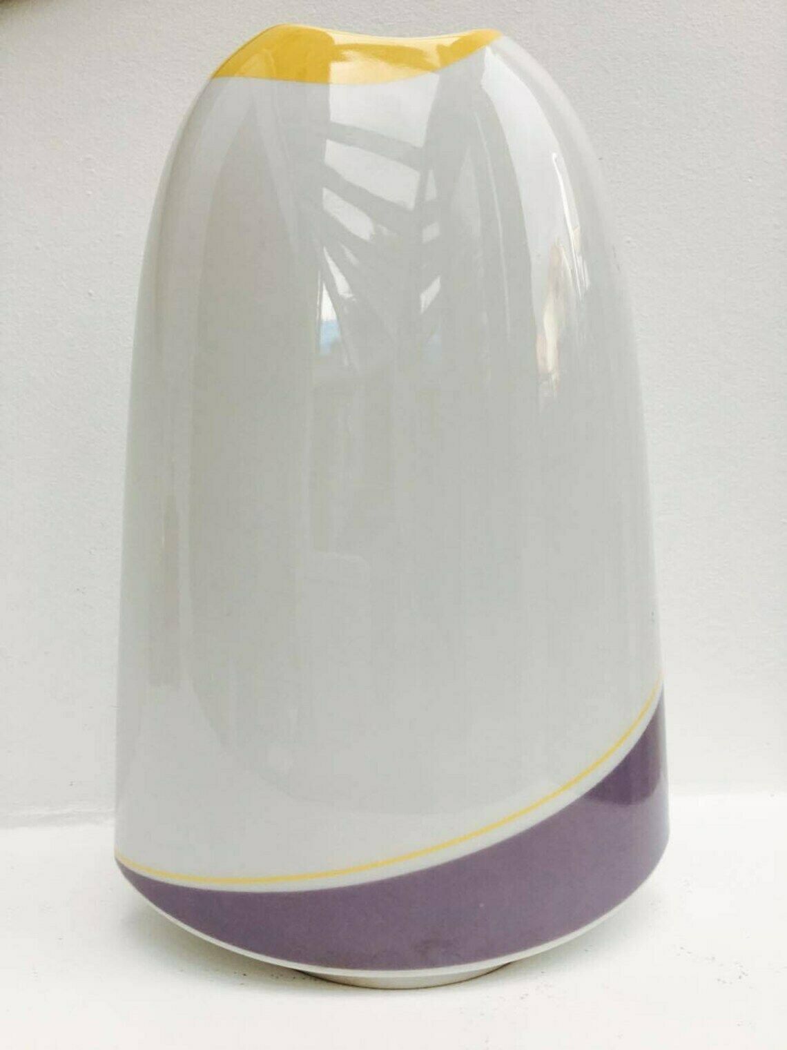 Vaas Arzberg Mid Century Porcelaine Brillante Vaas Pop Art Grijs Geel En Wit Beieren Duitsland Arzberg Mid Century Vaas Pop Art photo 164.0