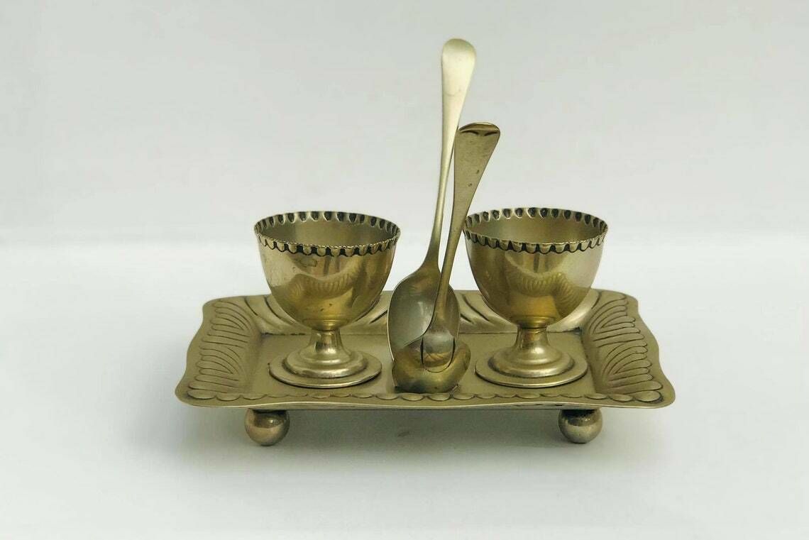Antiek Eierdopjesset Art Deco Ontbijtset Verzilverd Epns 2 Eierdopjes Lepels Cruetset Met Standaard Huwelijkscadeau photo vintage