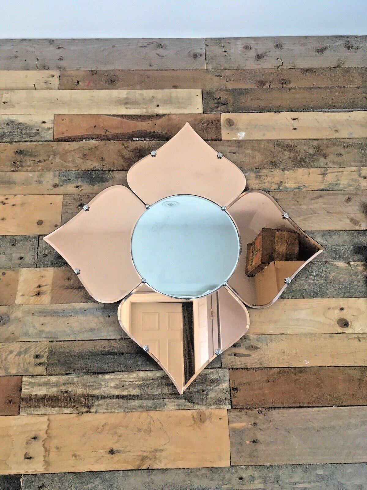 photo vintage Huge 30" Beautiful 1930's Art Deco Flower Shaped Over Mantel Mirror Copper Peach